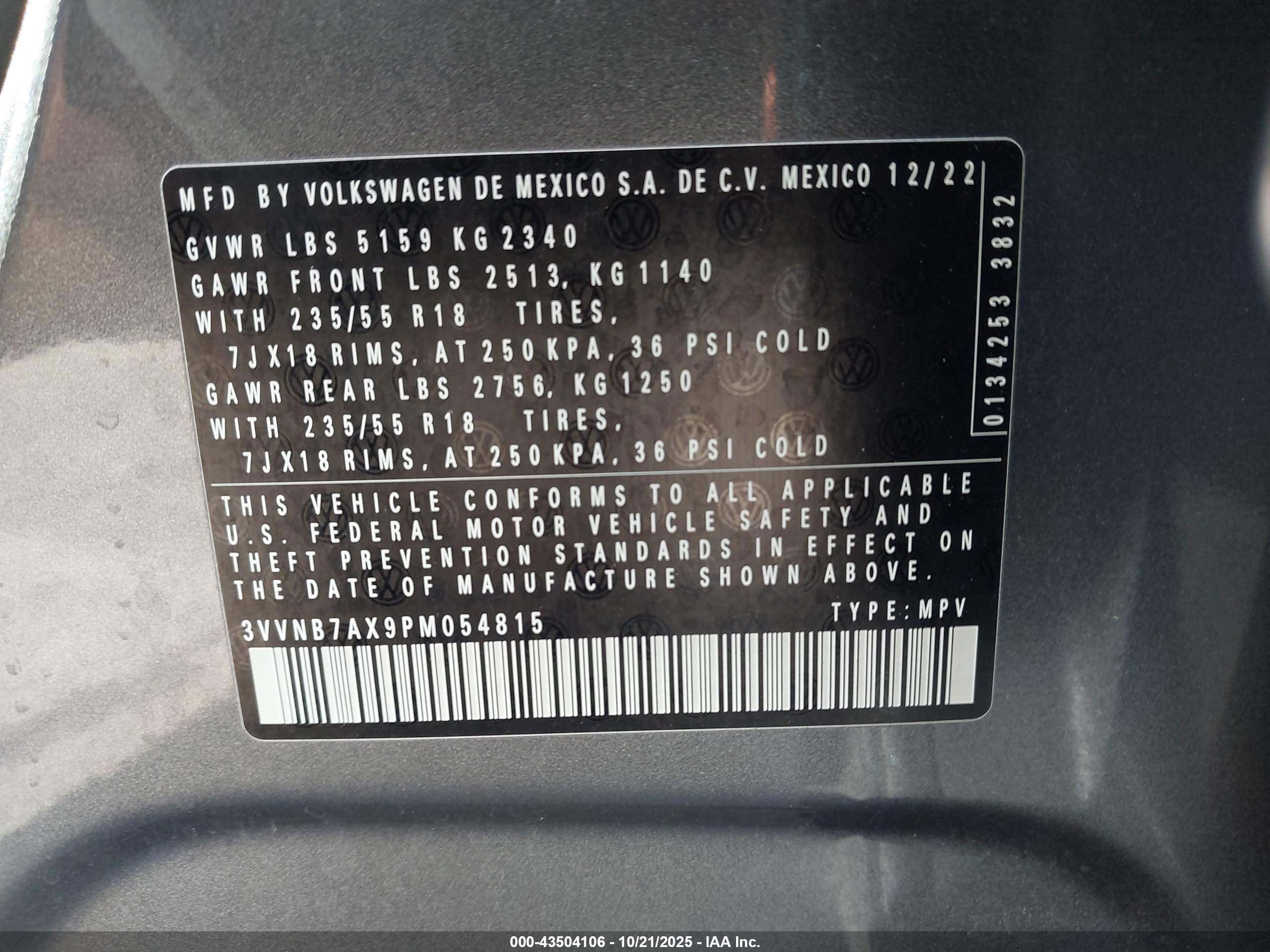 VOLKSWAGEN TIGUAN image 9