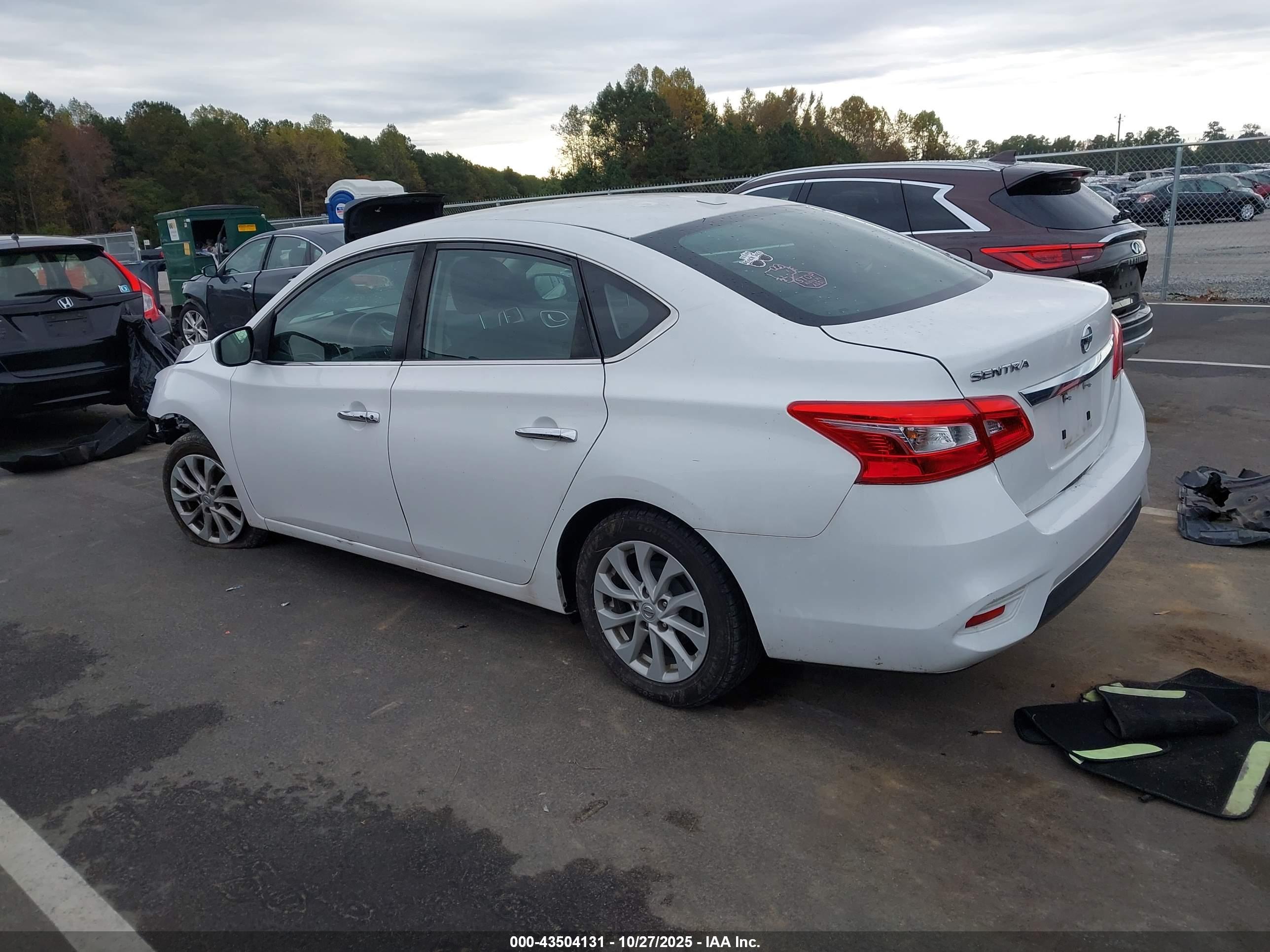 NISSAN SENTRA image 3