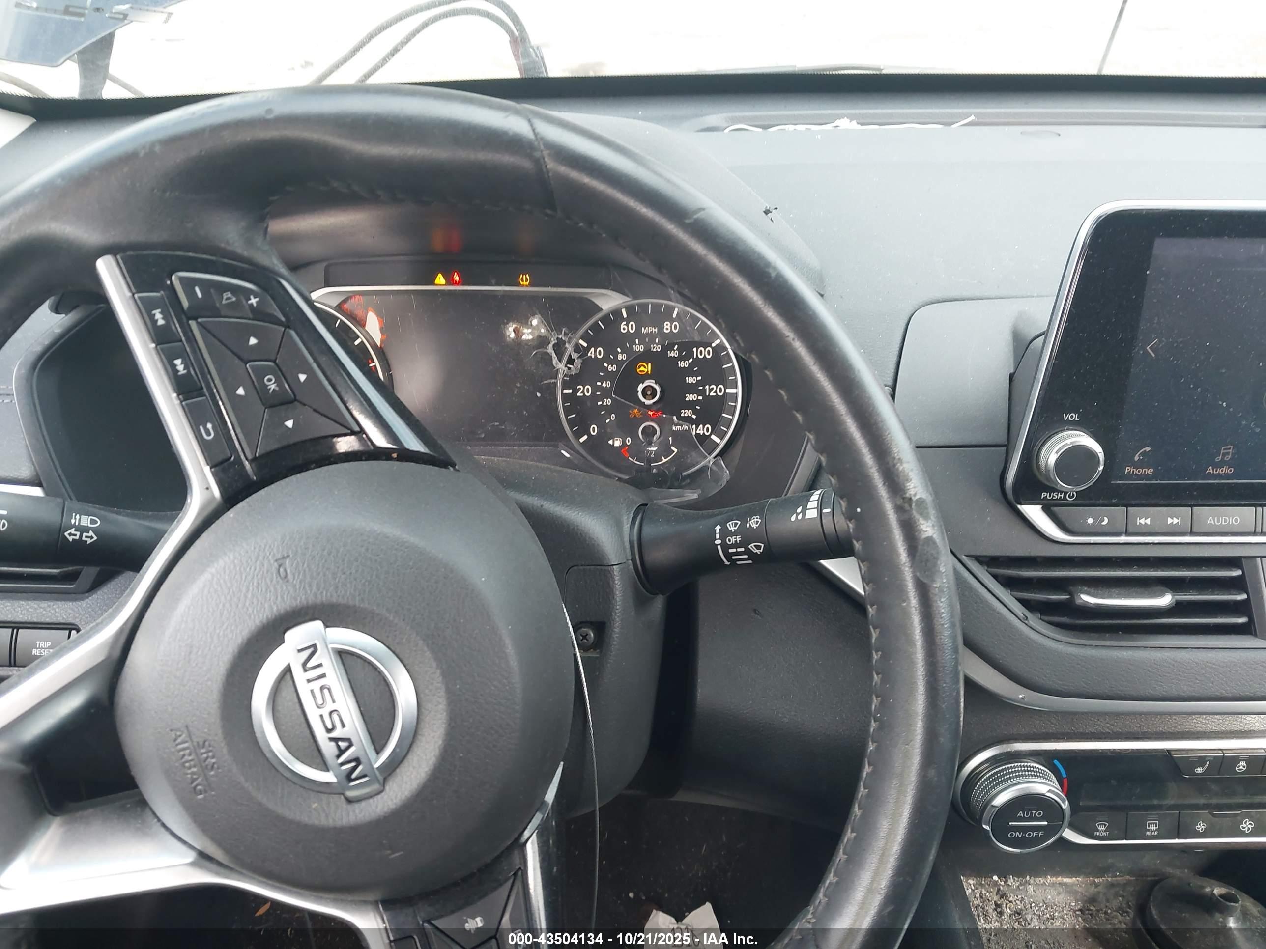 NISSAN ALTIMA image 7