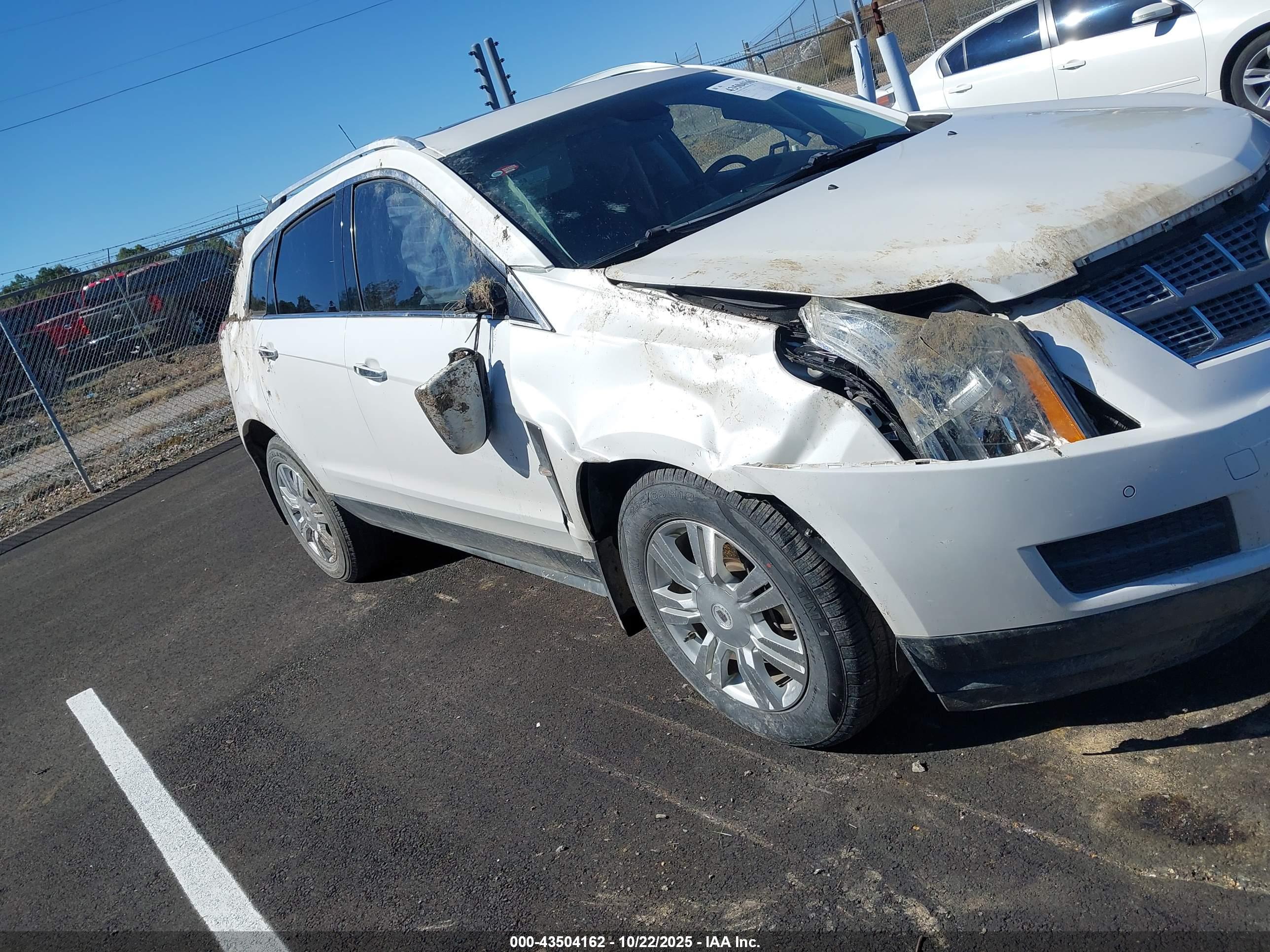 CADILLAC SRX image 6