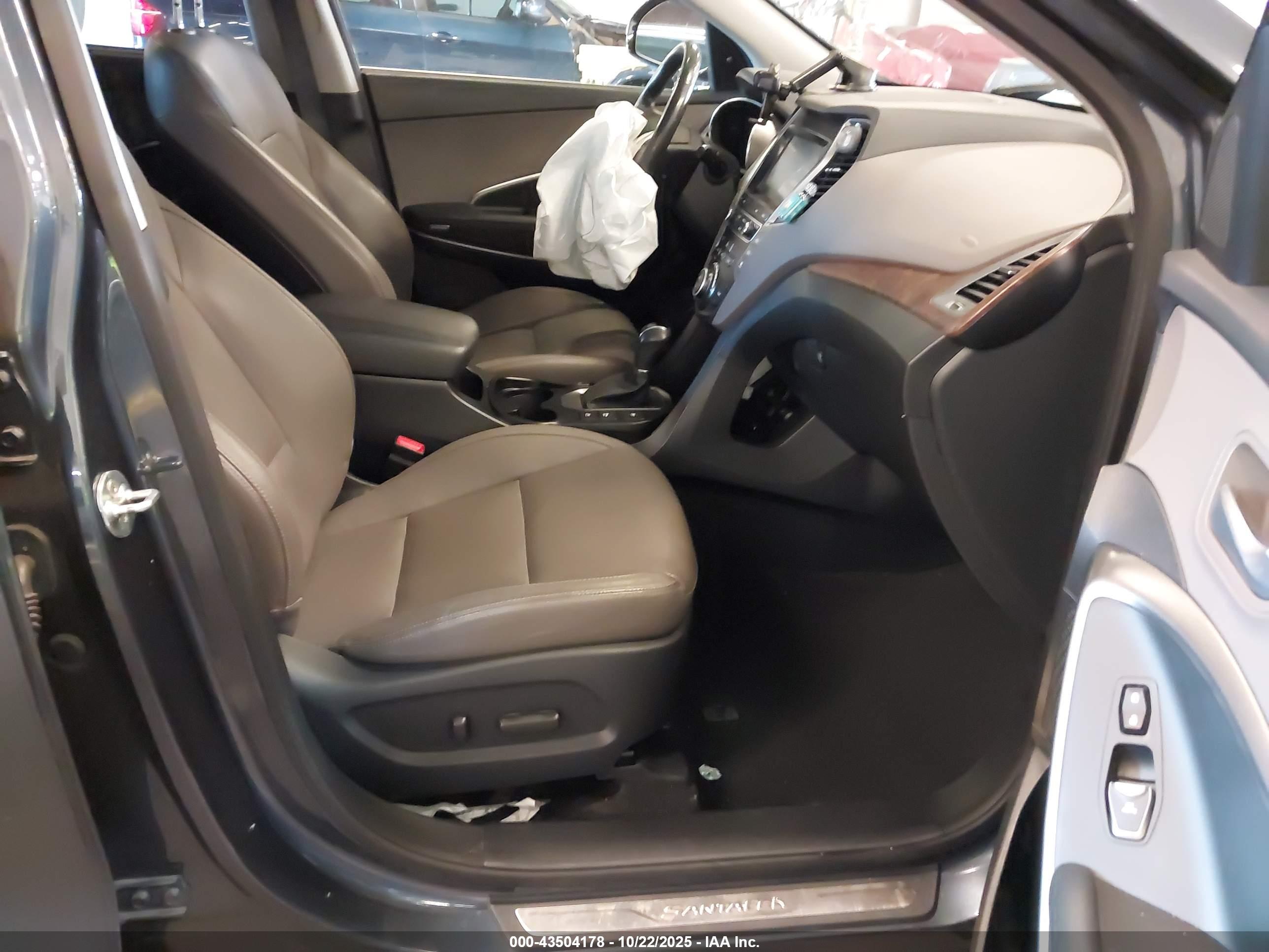 HYUNDAI SANTA image 5
