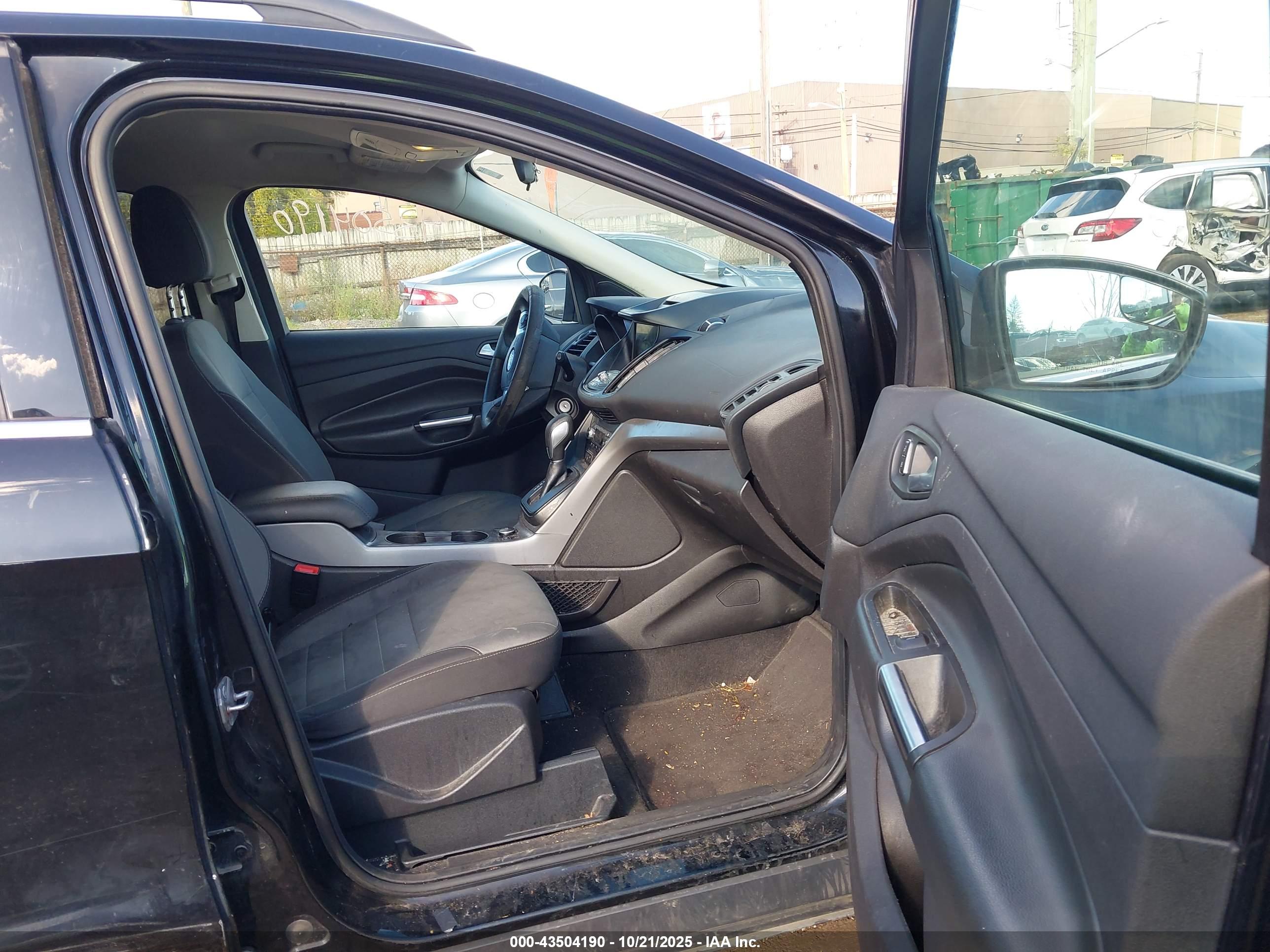 FORD ESCAPE image 5