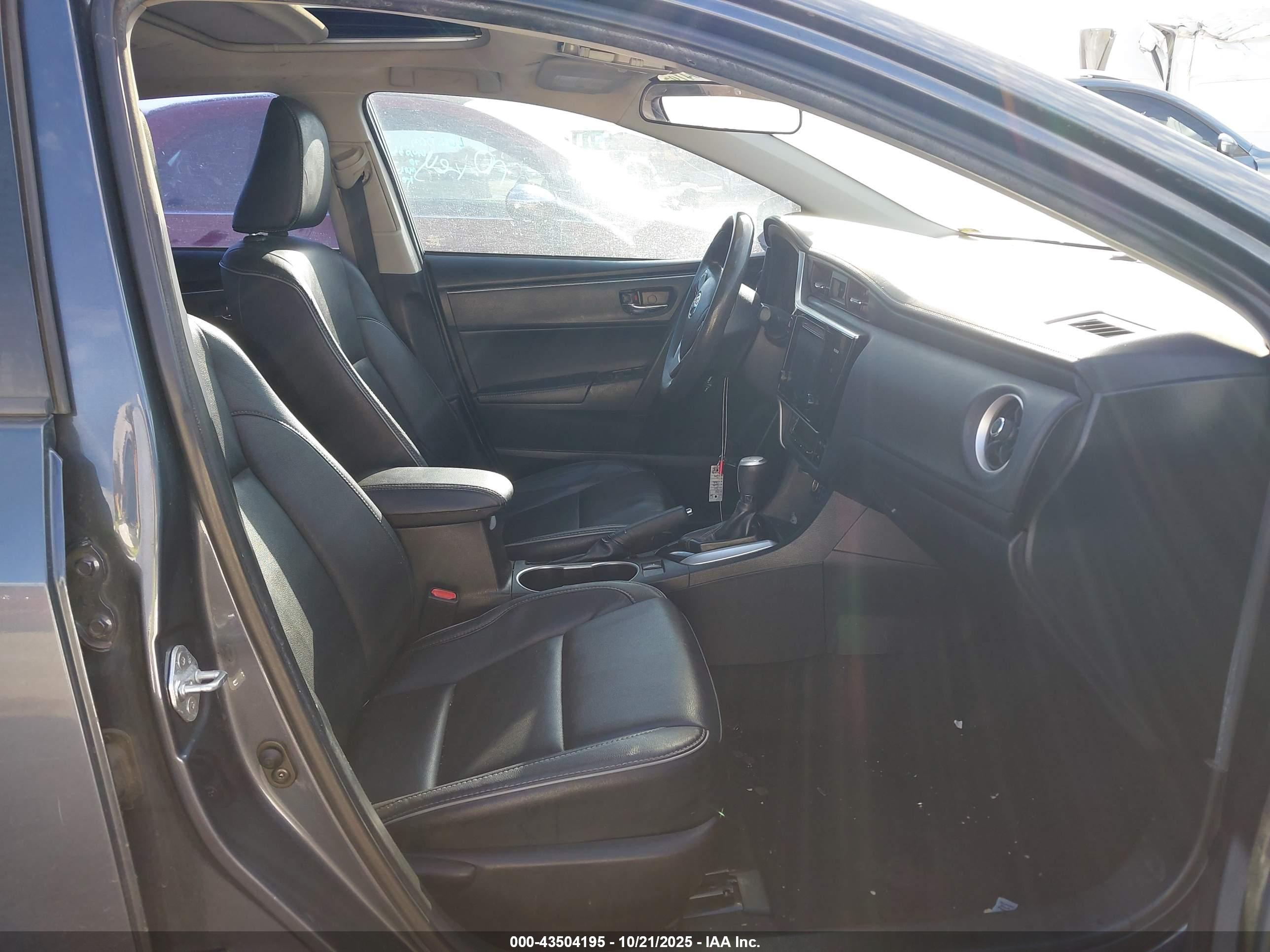 TOYOTA COROLLA image 5