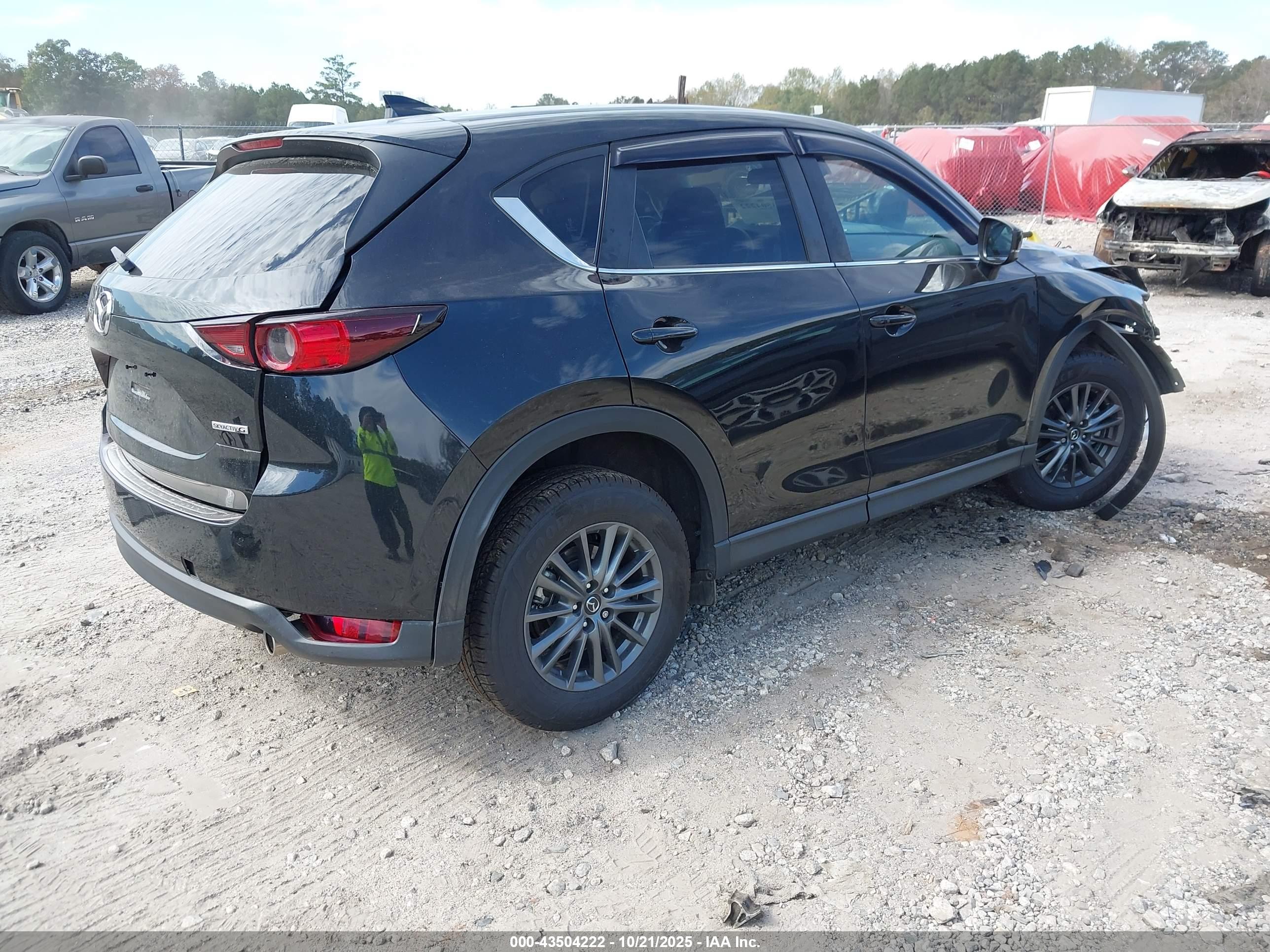 MAZDA CX-5 image 4