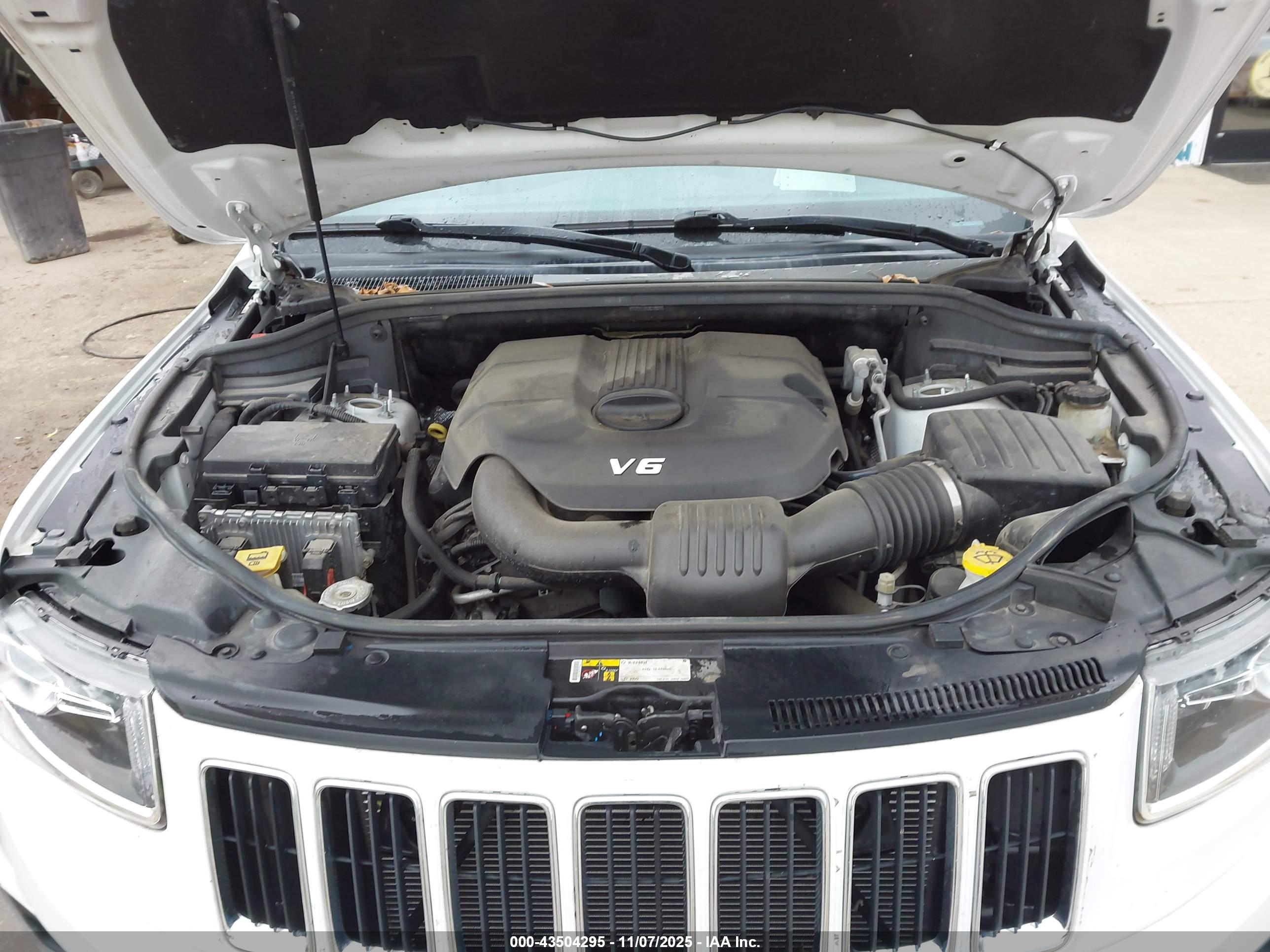 JEEP GRAND image 10