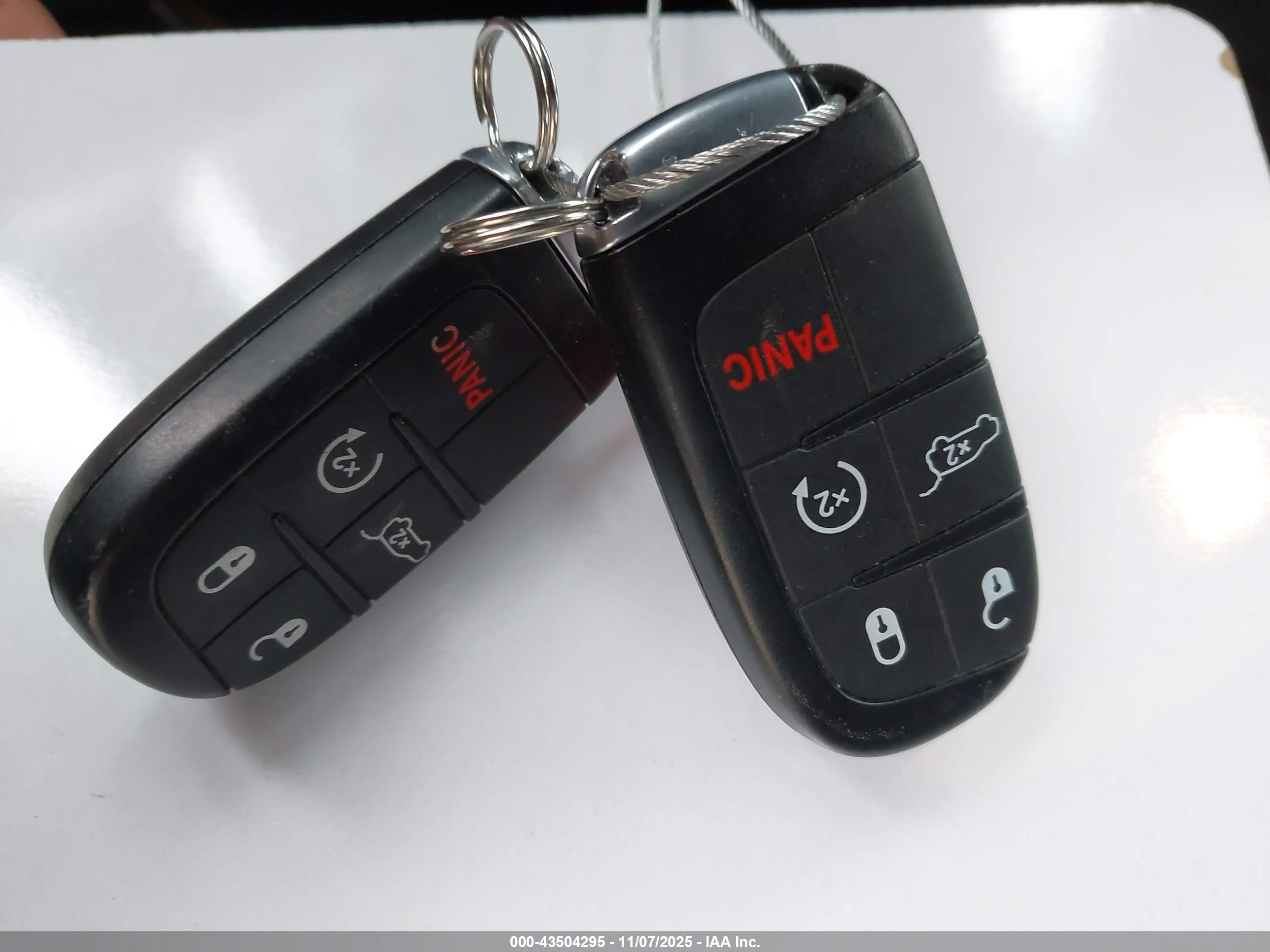 JEEP GRAND image 11