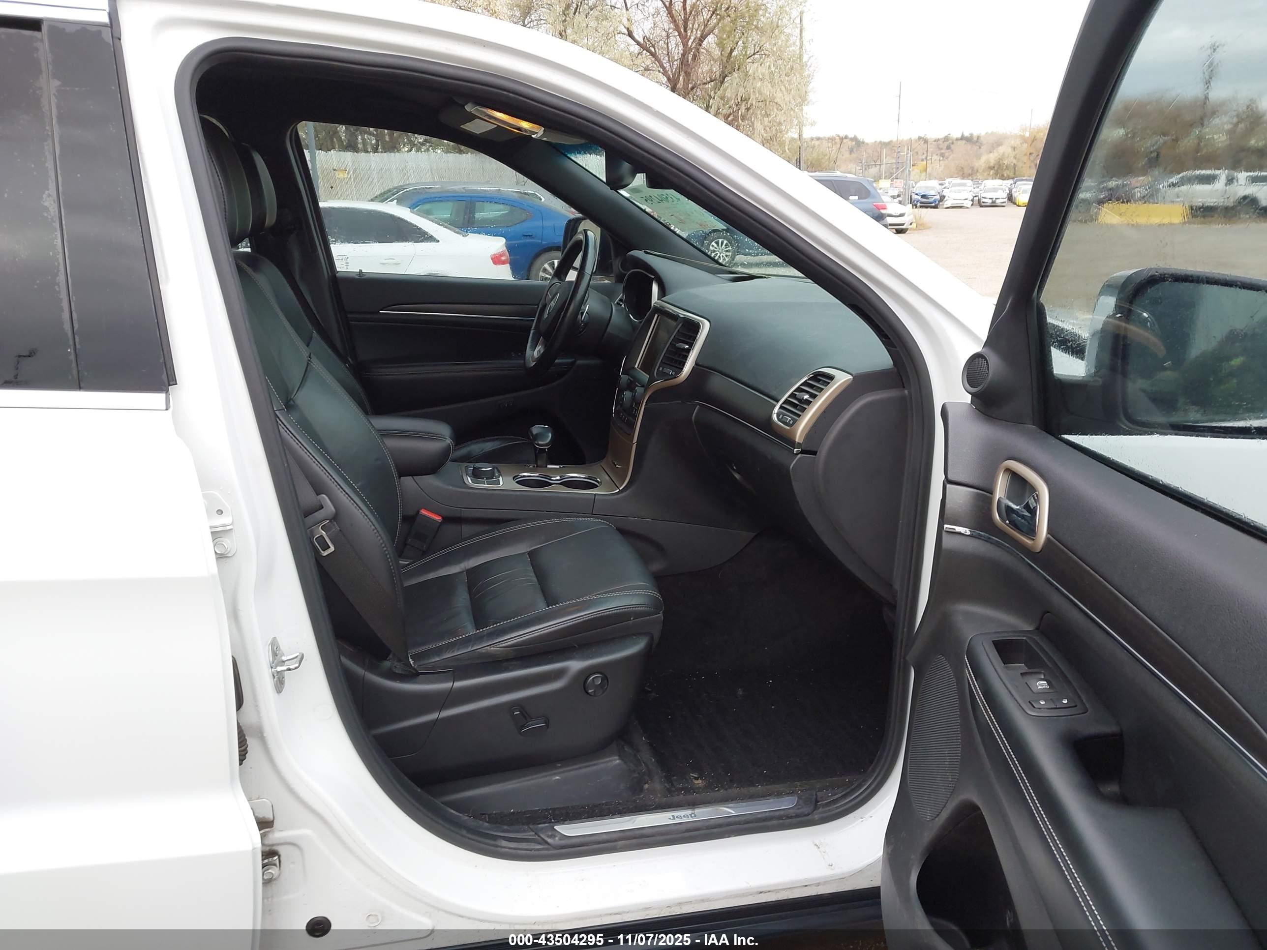 JEEP GRAND image 5