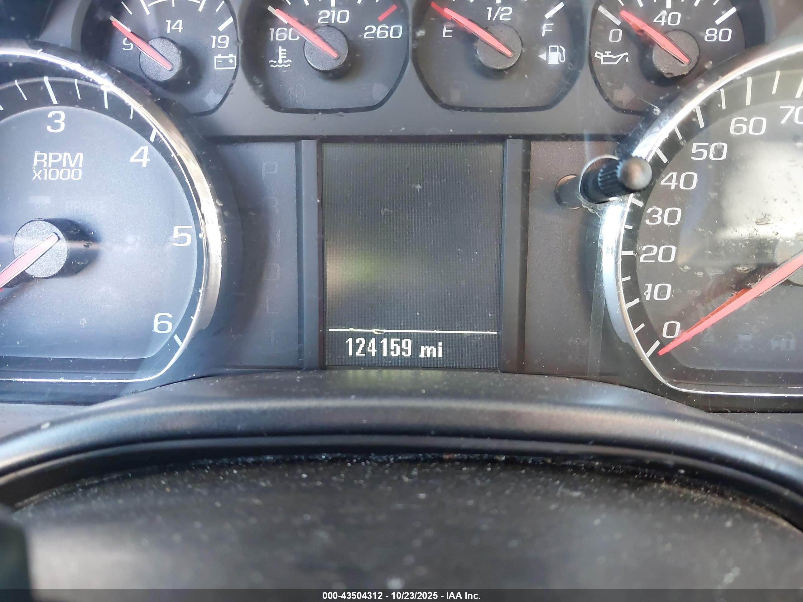 CHEVROLET SILVERADO image 7