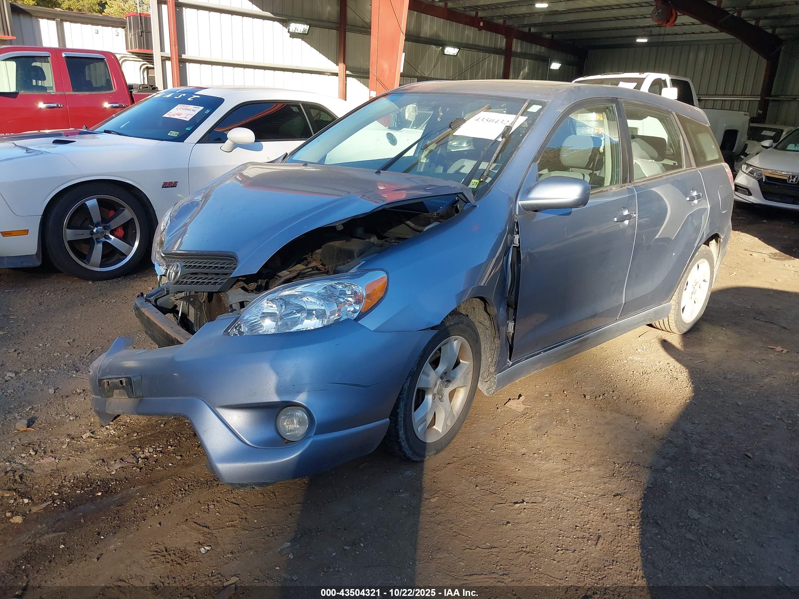 TOYOTA MATRIX image 2