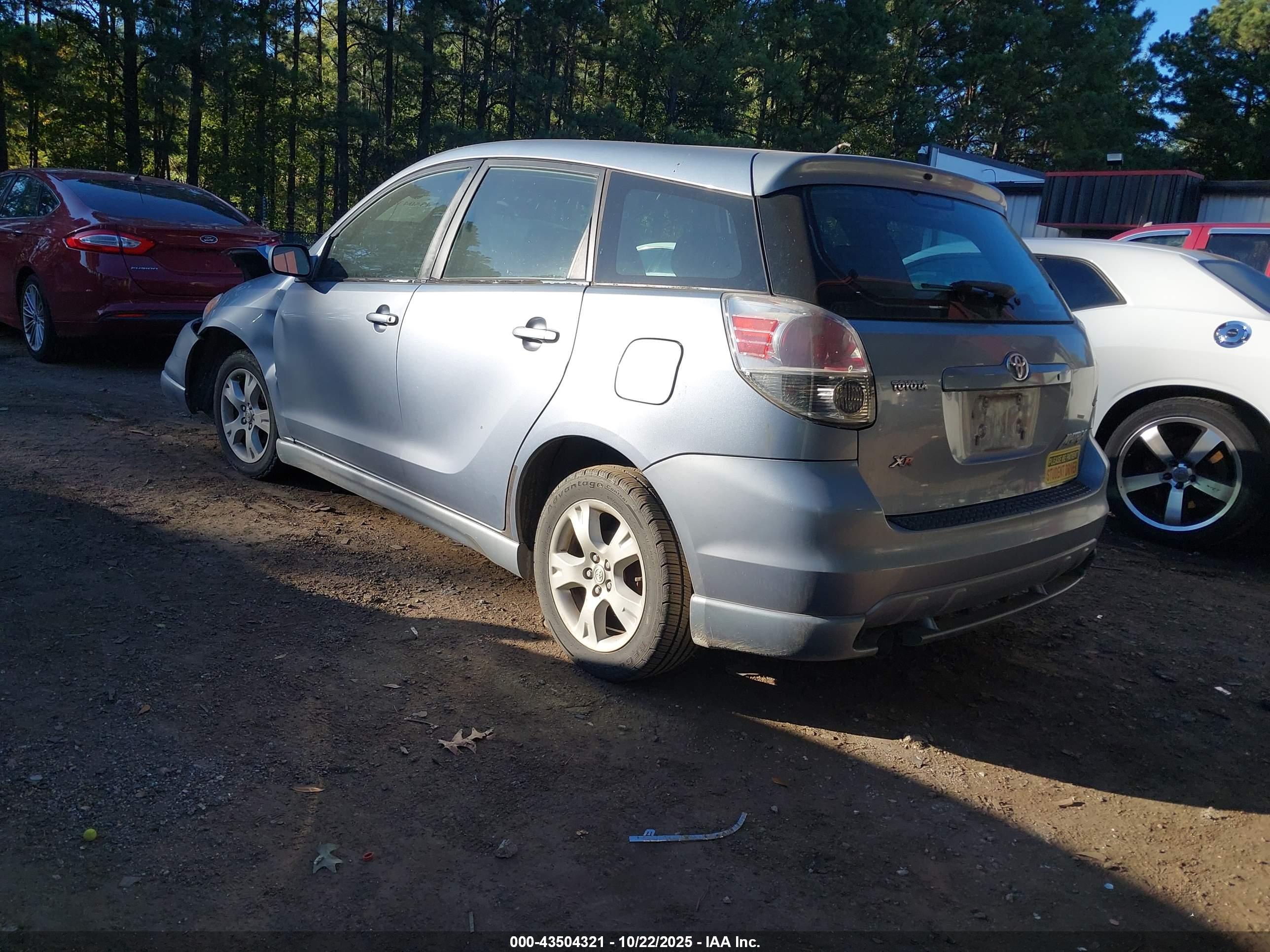 TOYOTA MATRIX image 3