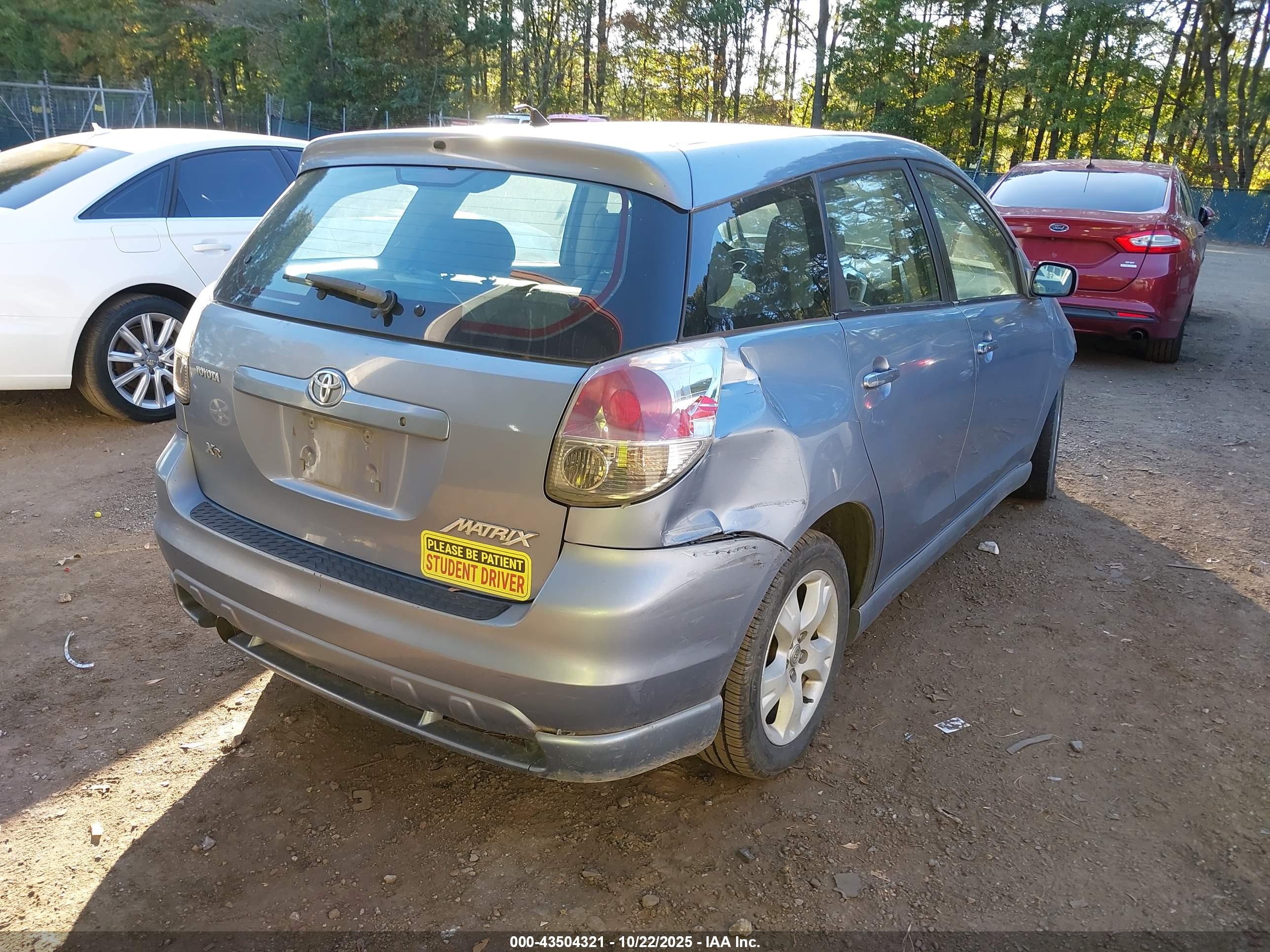 TOYOTA MATRIX image 4