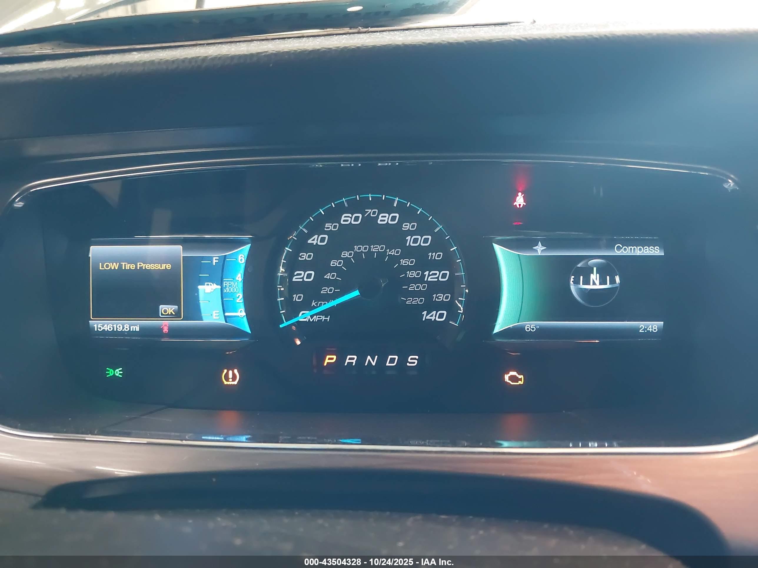 FORD TAURUS image 7