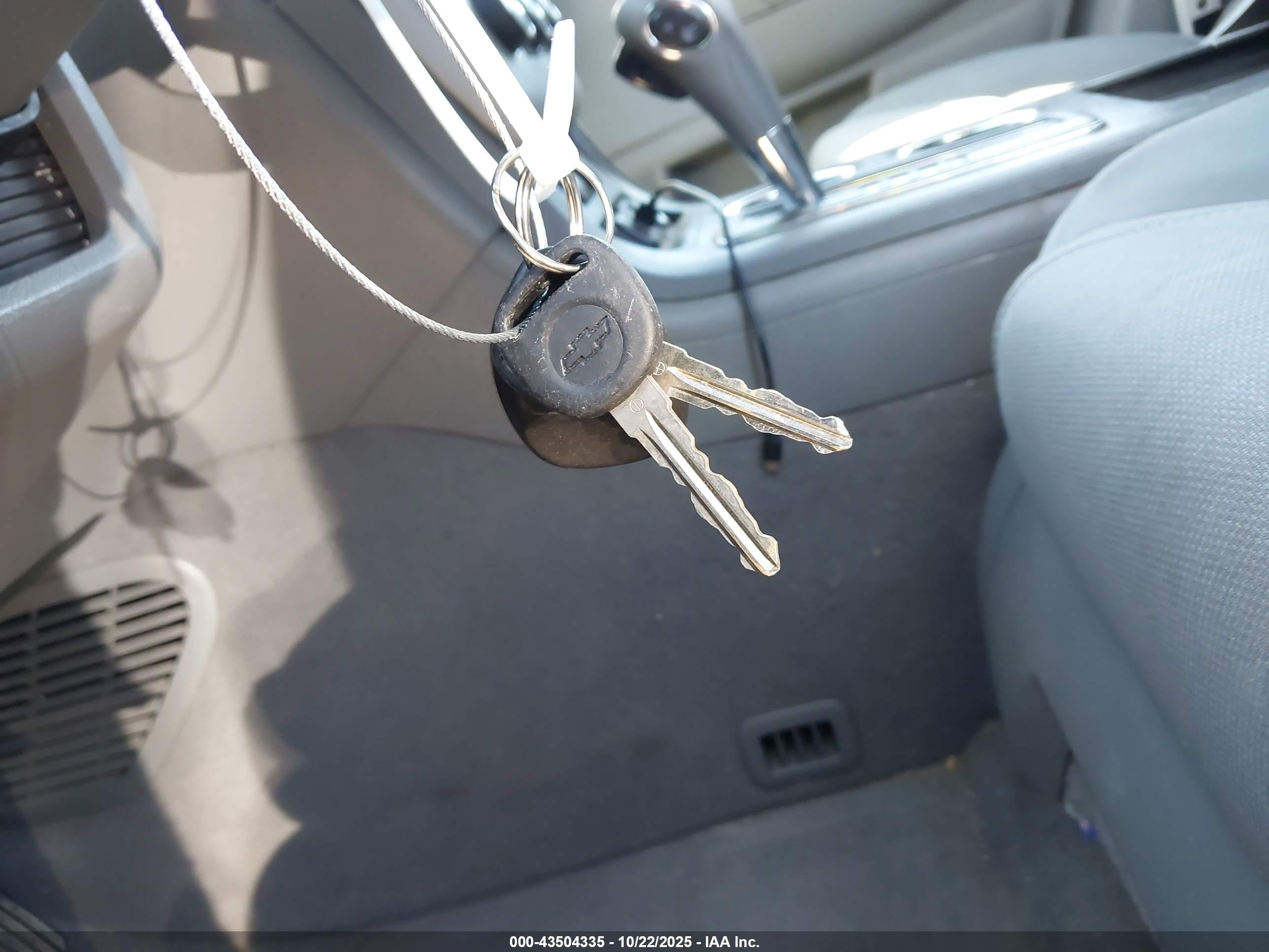 CHEVROLET TRAVERSE image 11