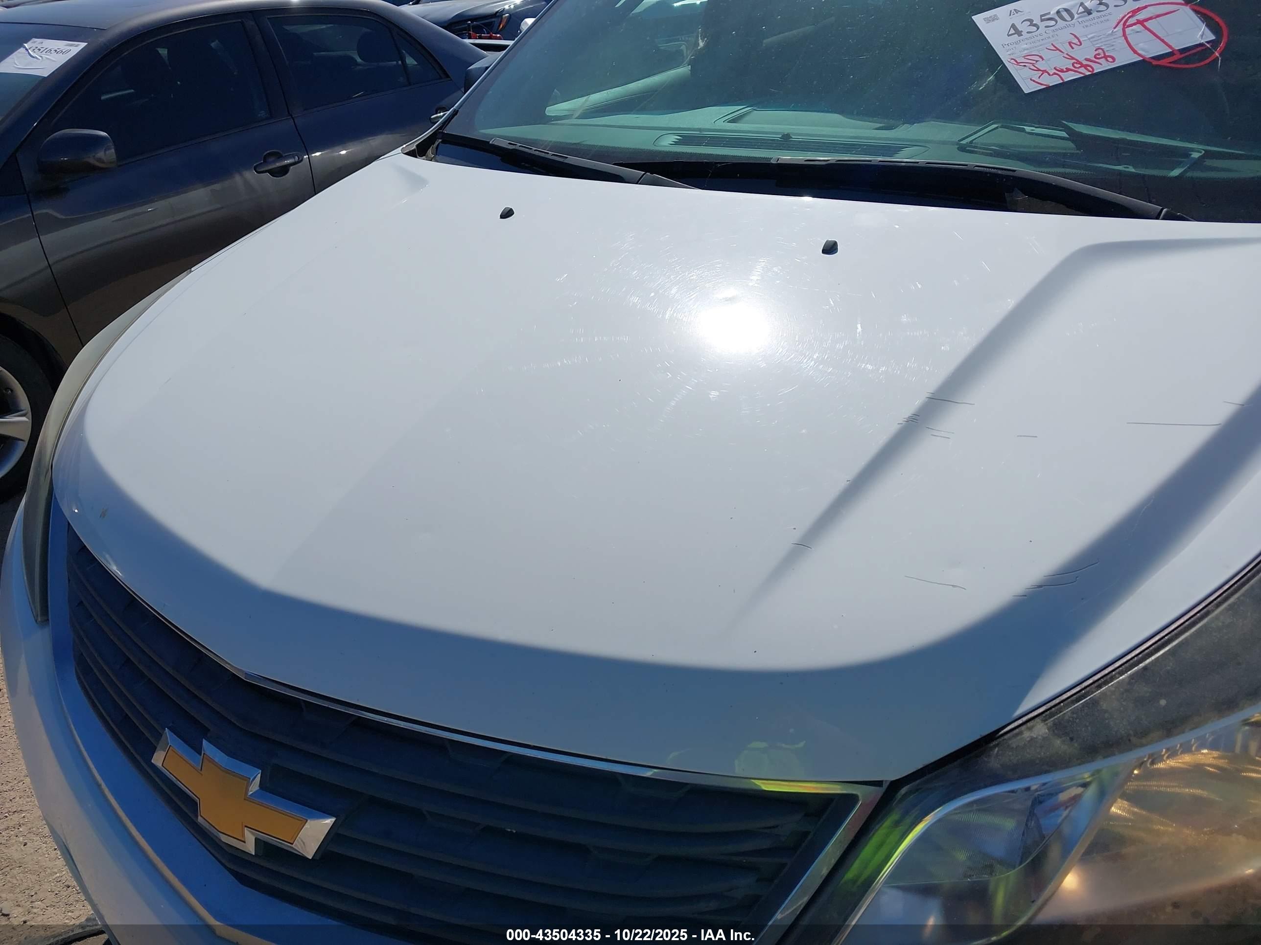 CHEVROLET TRAVERSE image 6