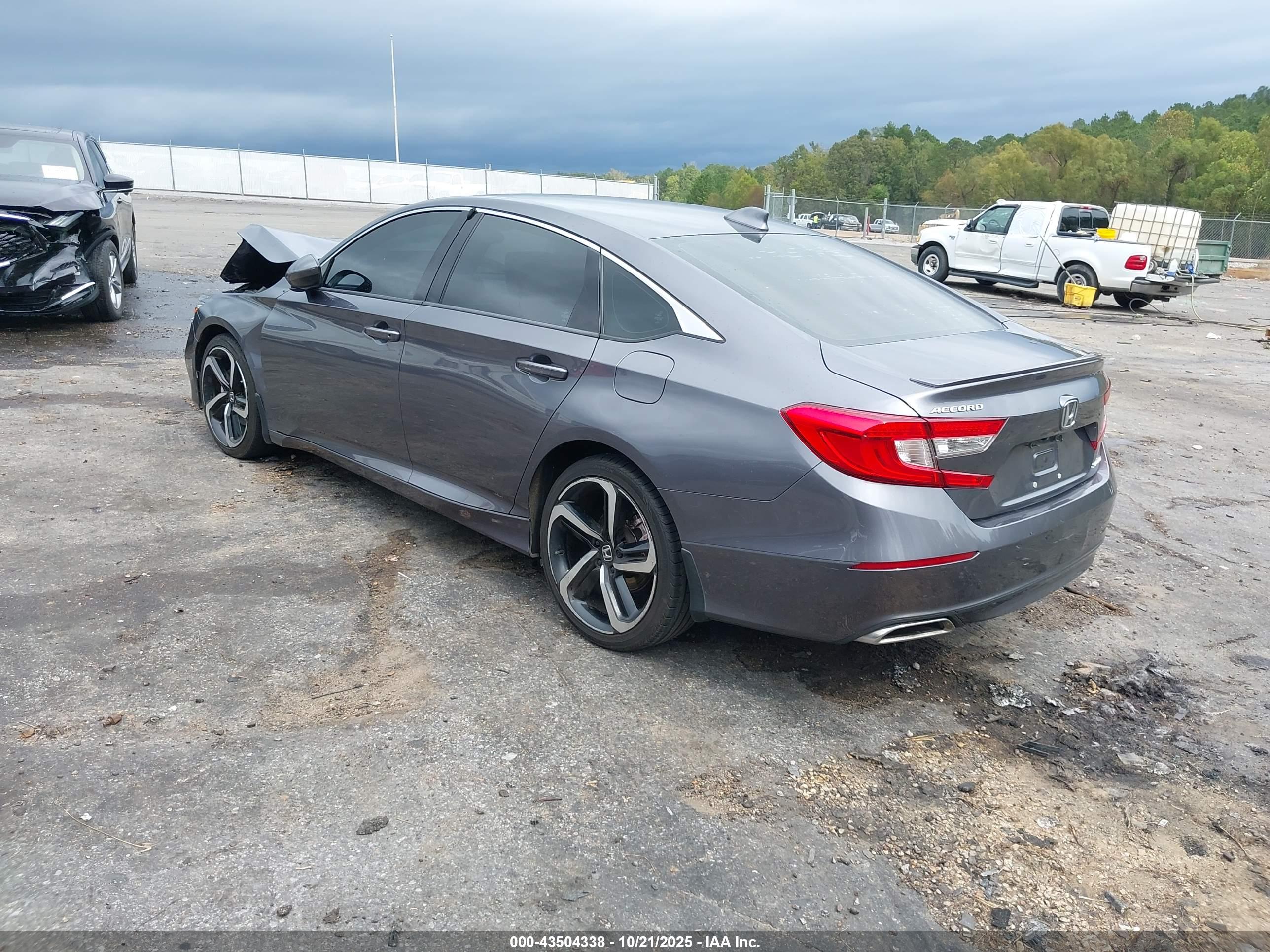 HONDA ACCORD image 3