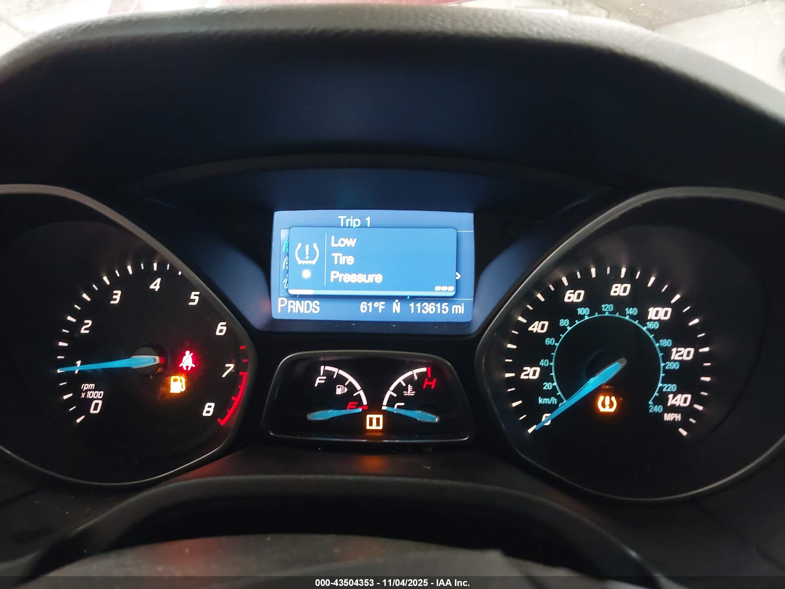FORD FOCUS image 7