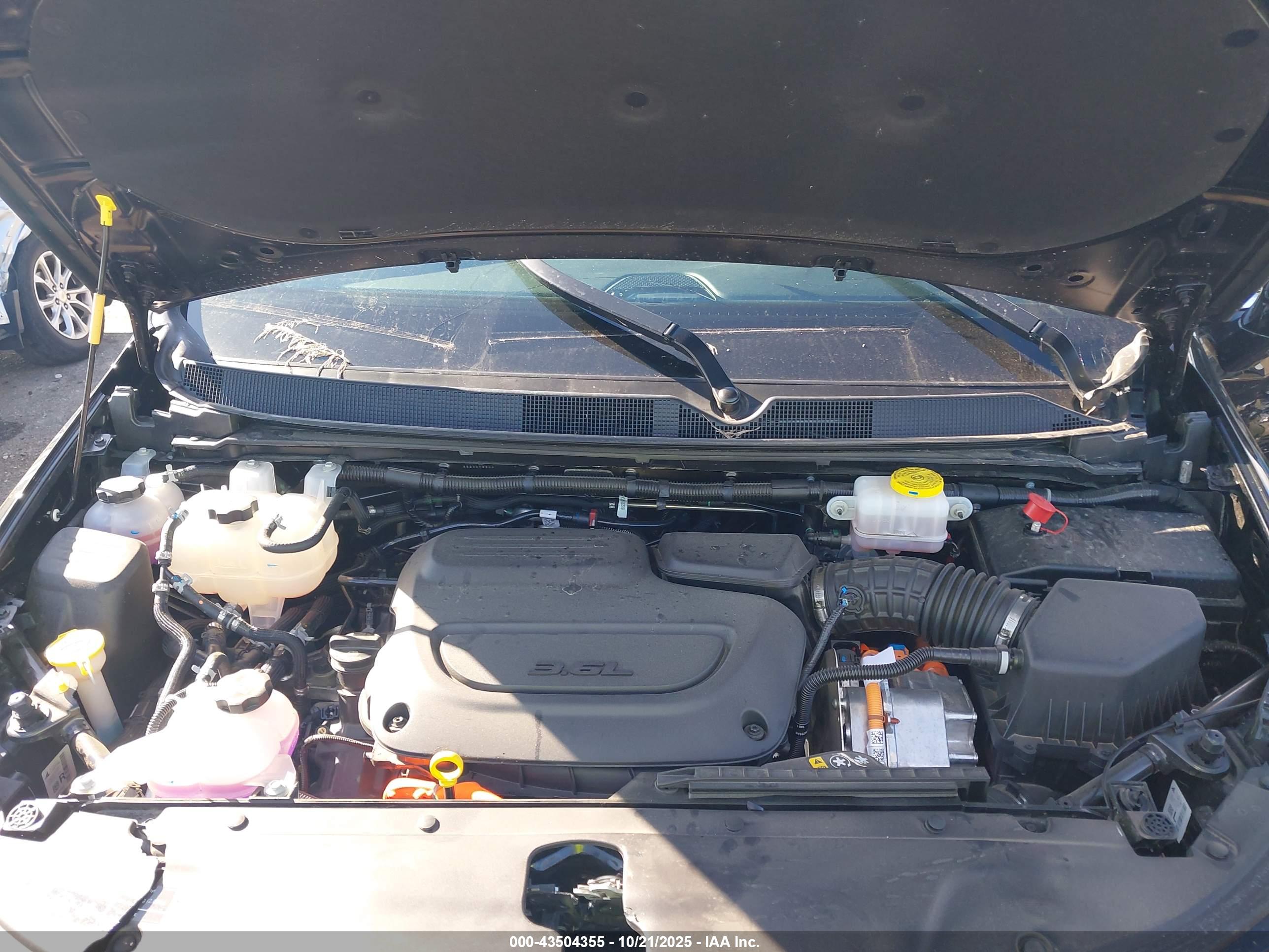CHRYSLER PACIFICA image 10
