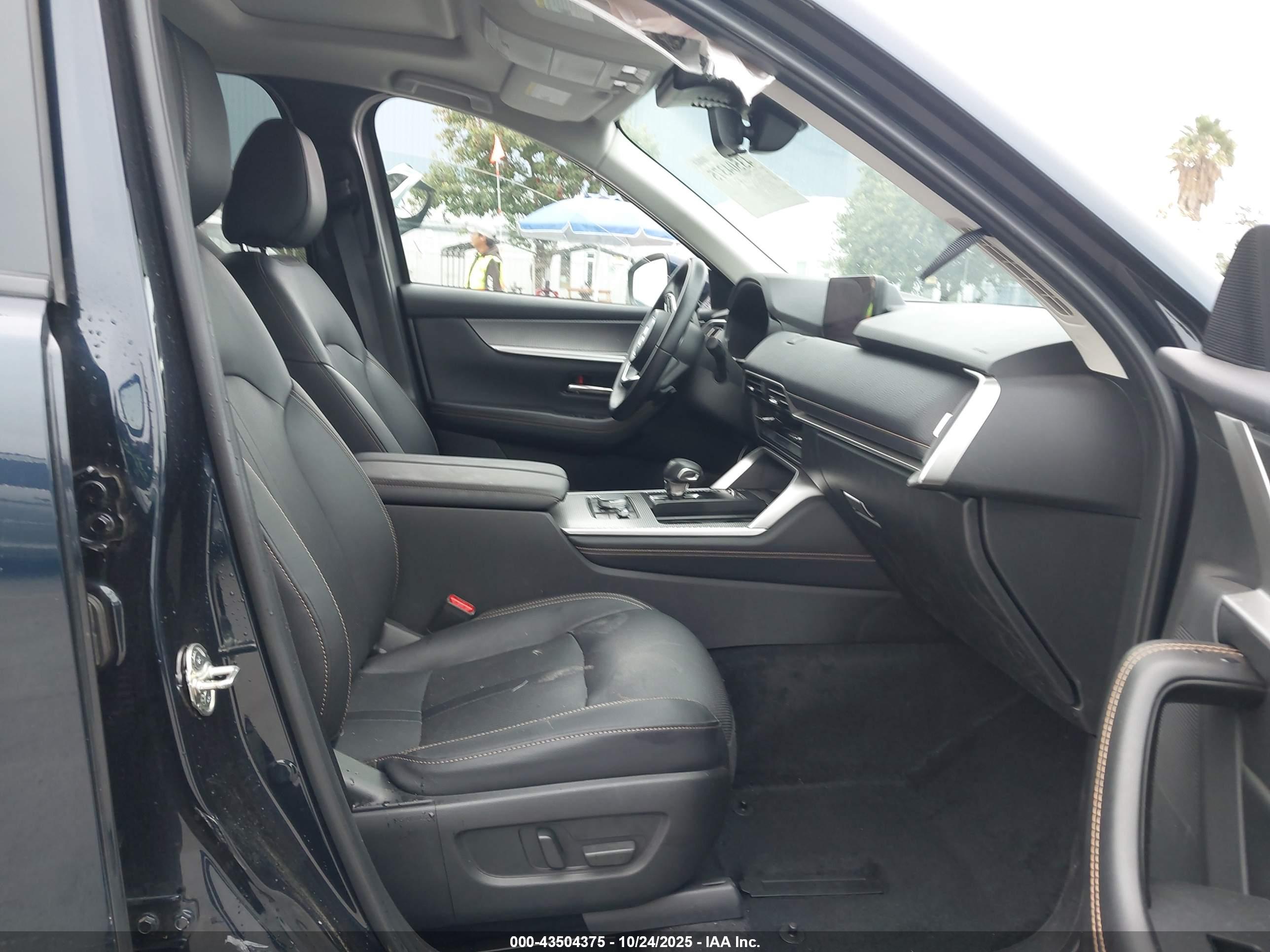 MAZDA CX-90 image 5