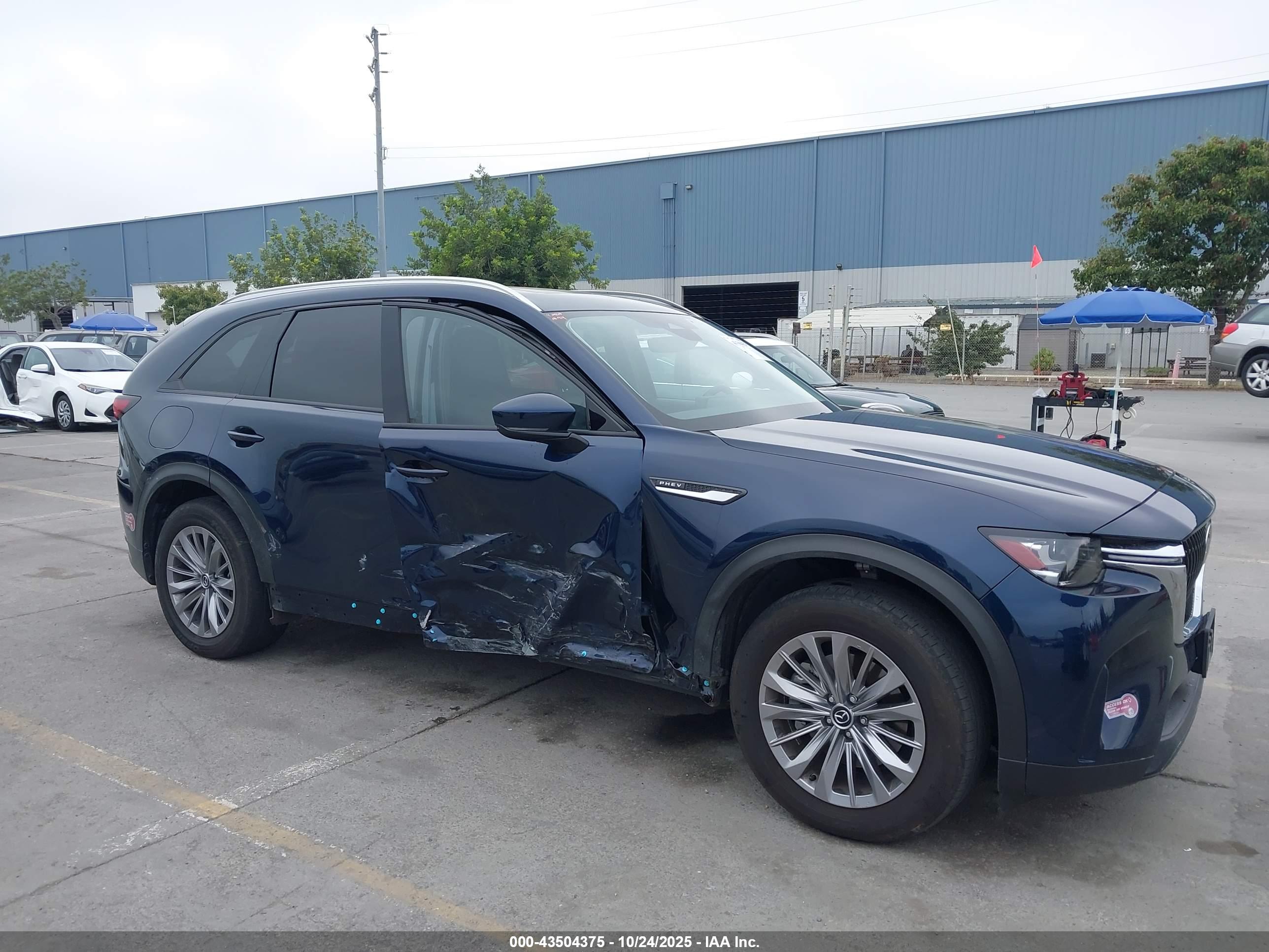 MAZDA CX-90 image 6