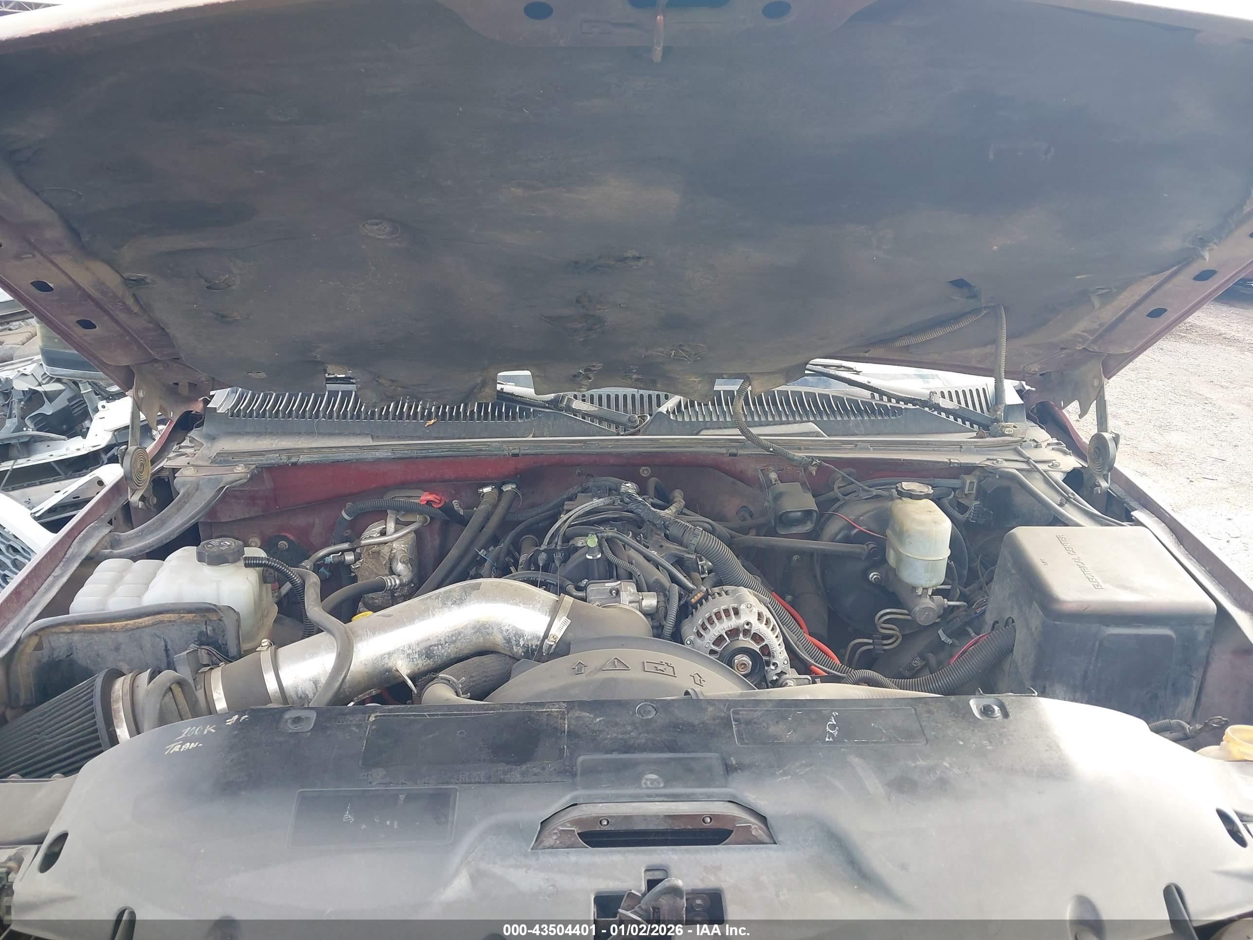 CHEVROLET SILVERADO image 10