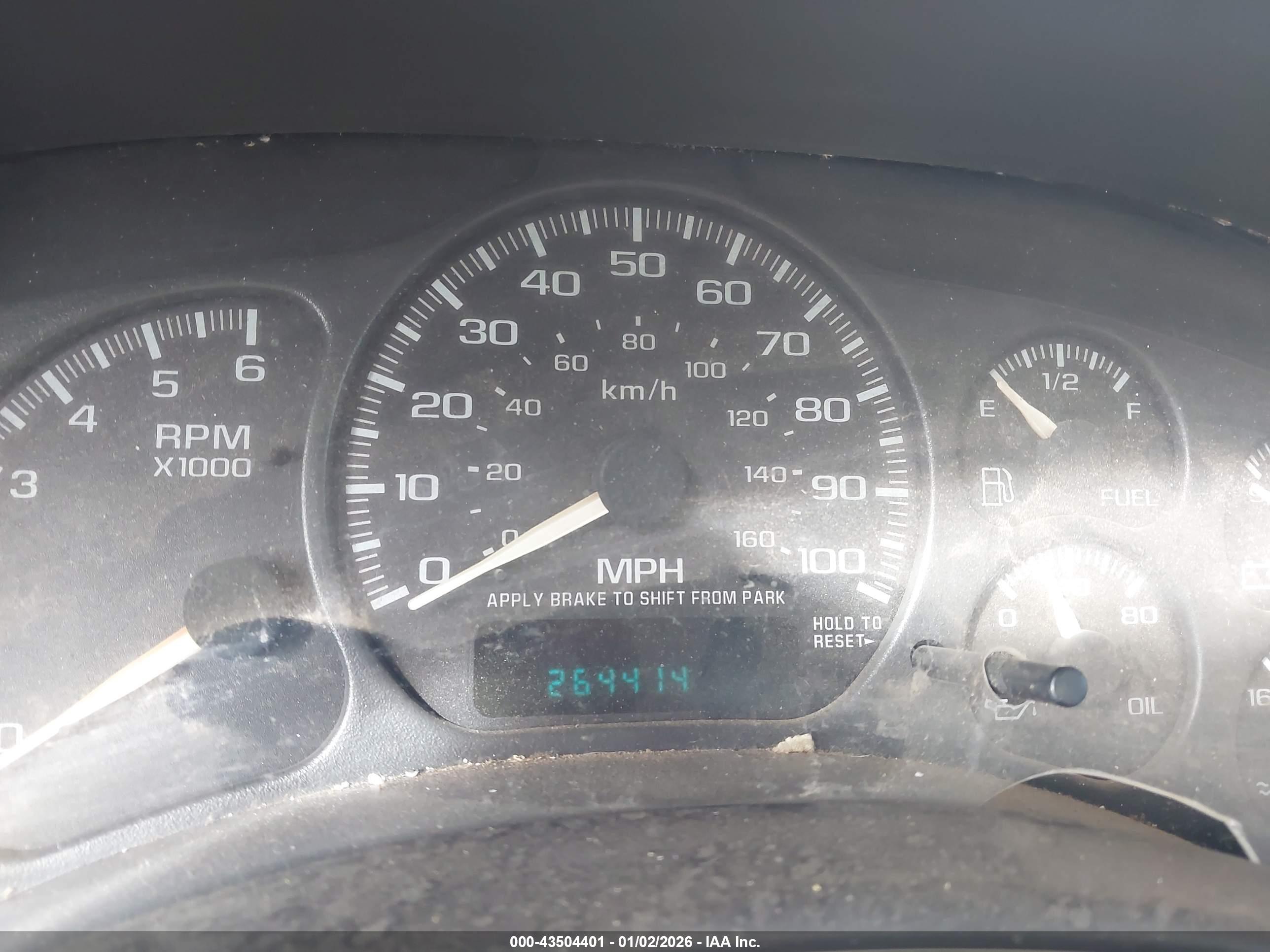 CHEVROLET SILVERADO image 7