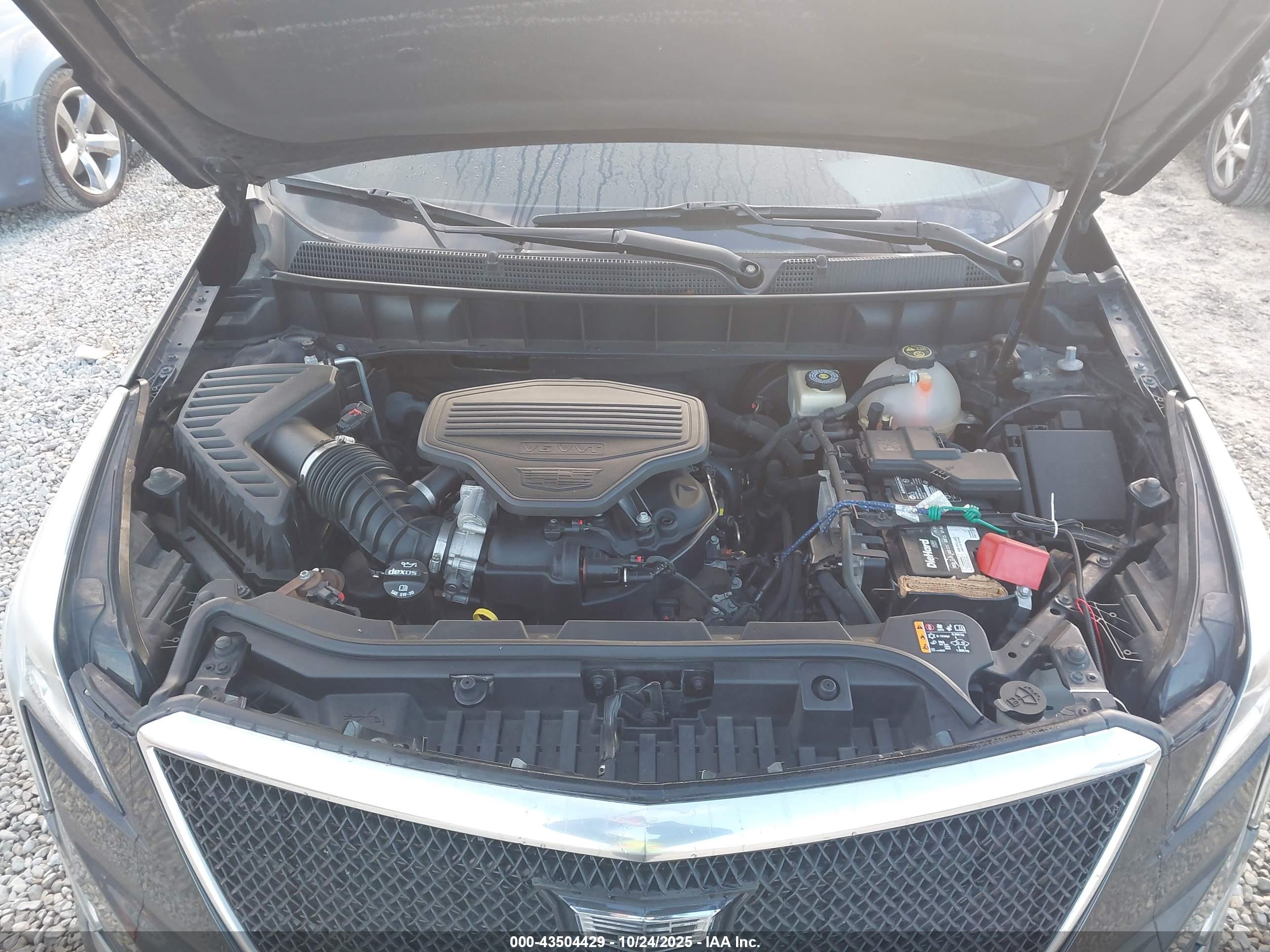 CADILLAC XT5 image 10