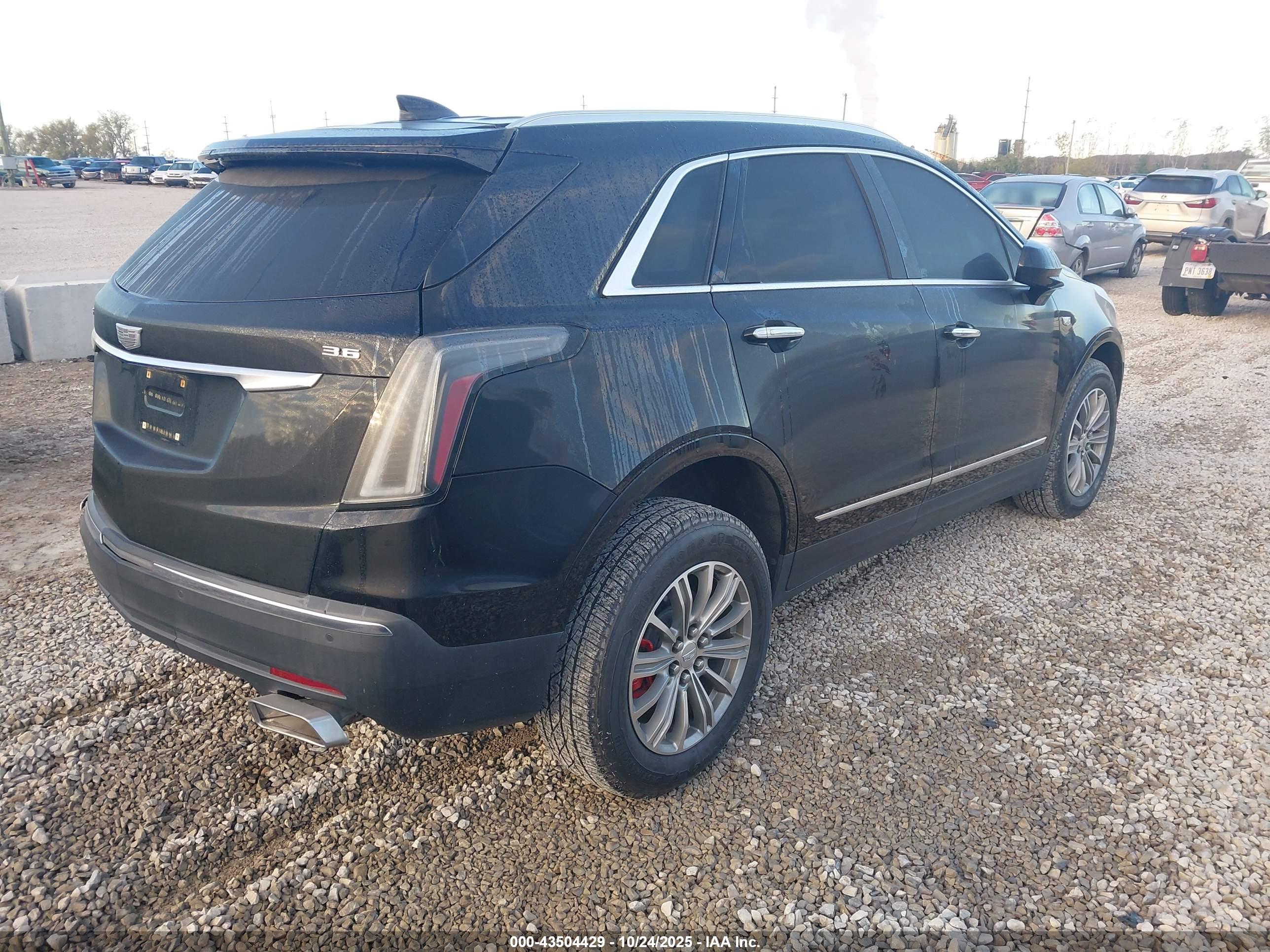 CADILLAC XT5 image 4