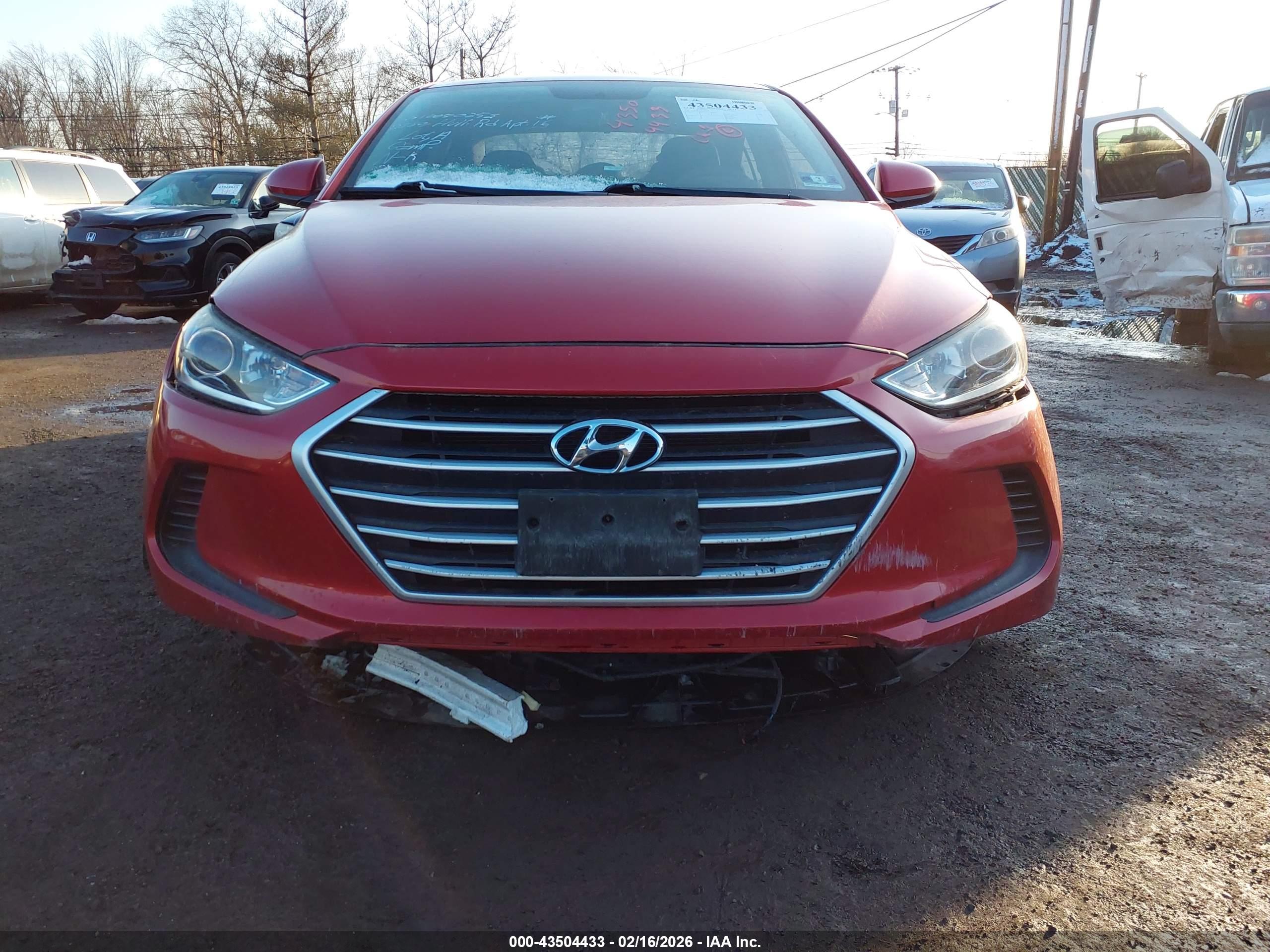 HYUNDAI ELANTRA image 6
