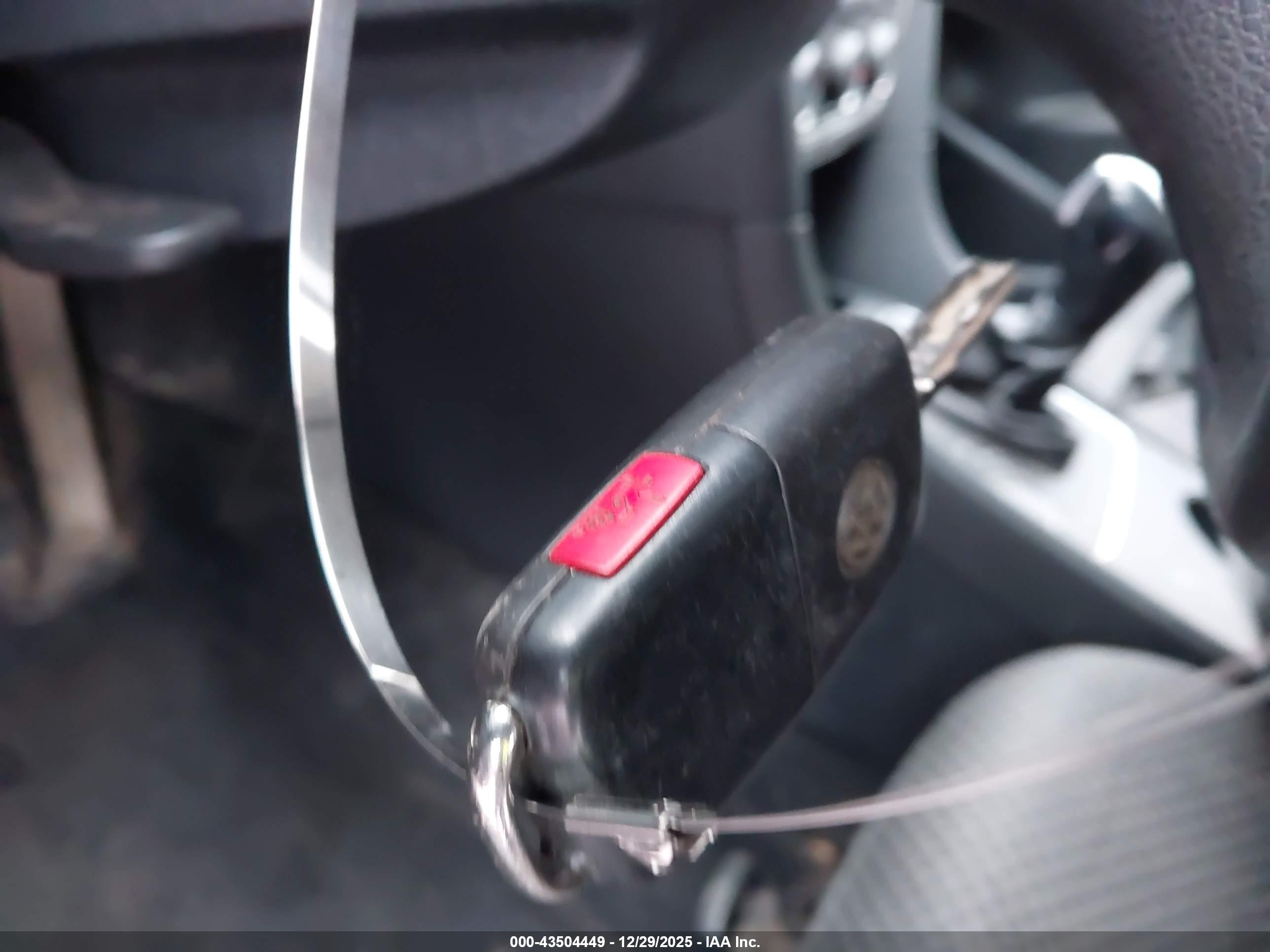 VOLKSWAGEN PASSAT image 11