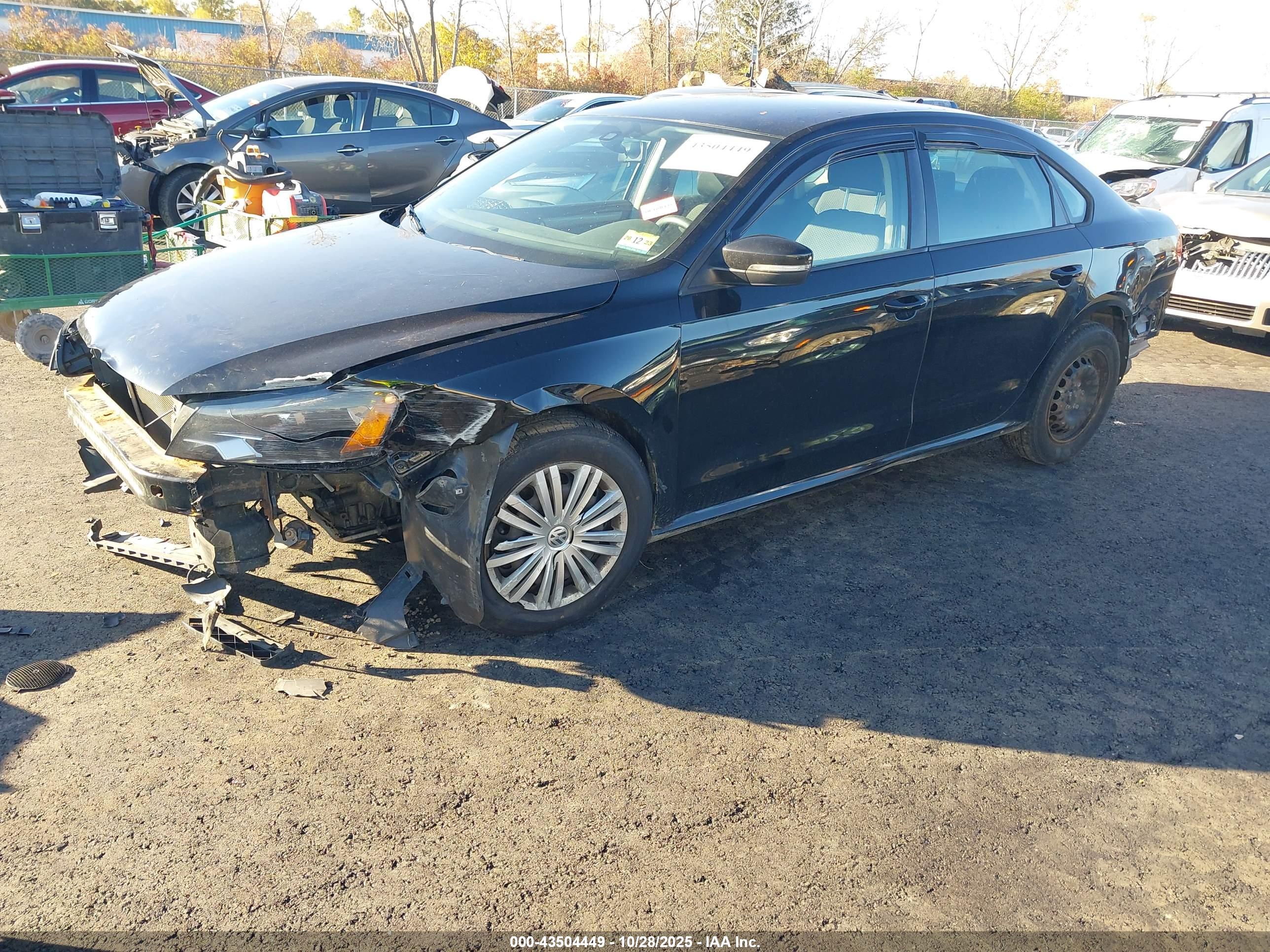 VOLKSWAGEN PASSAT image 2