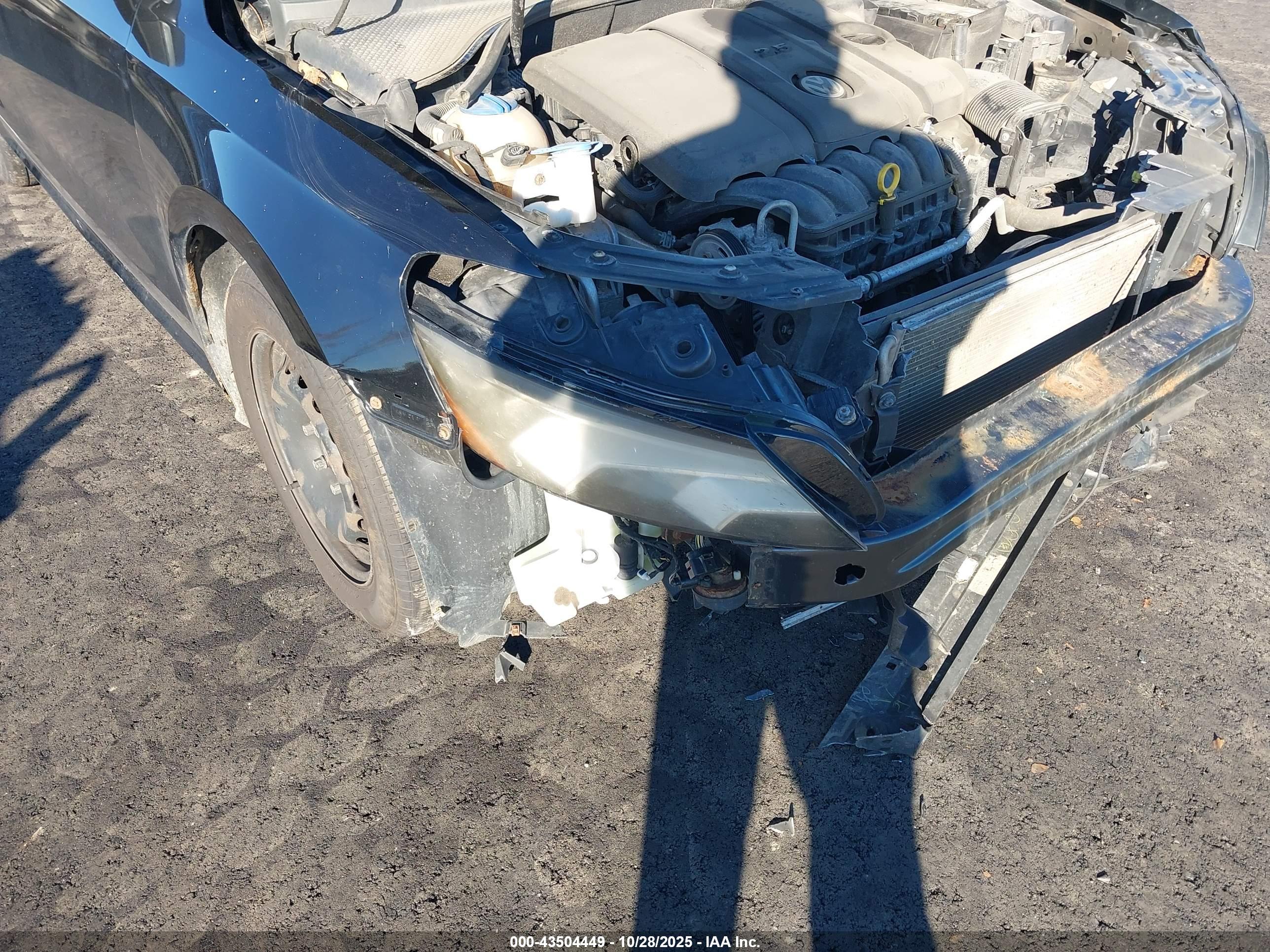 VOLKSWAGEN PASSAT image 6