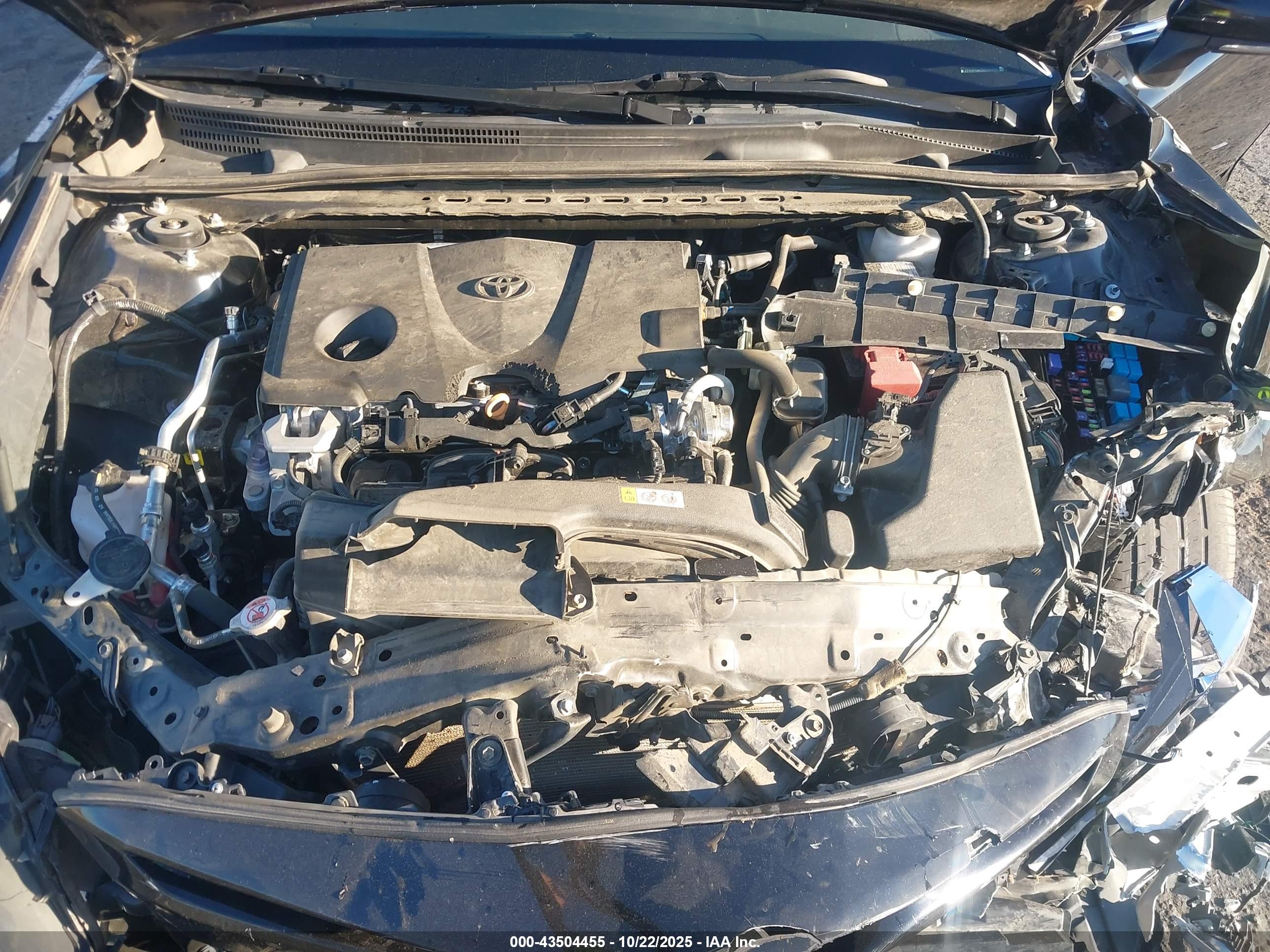TOYOTA CAMRY image 10