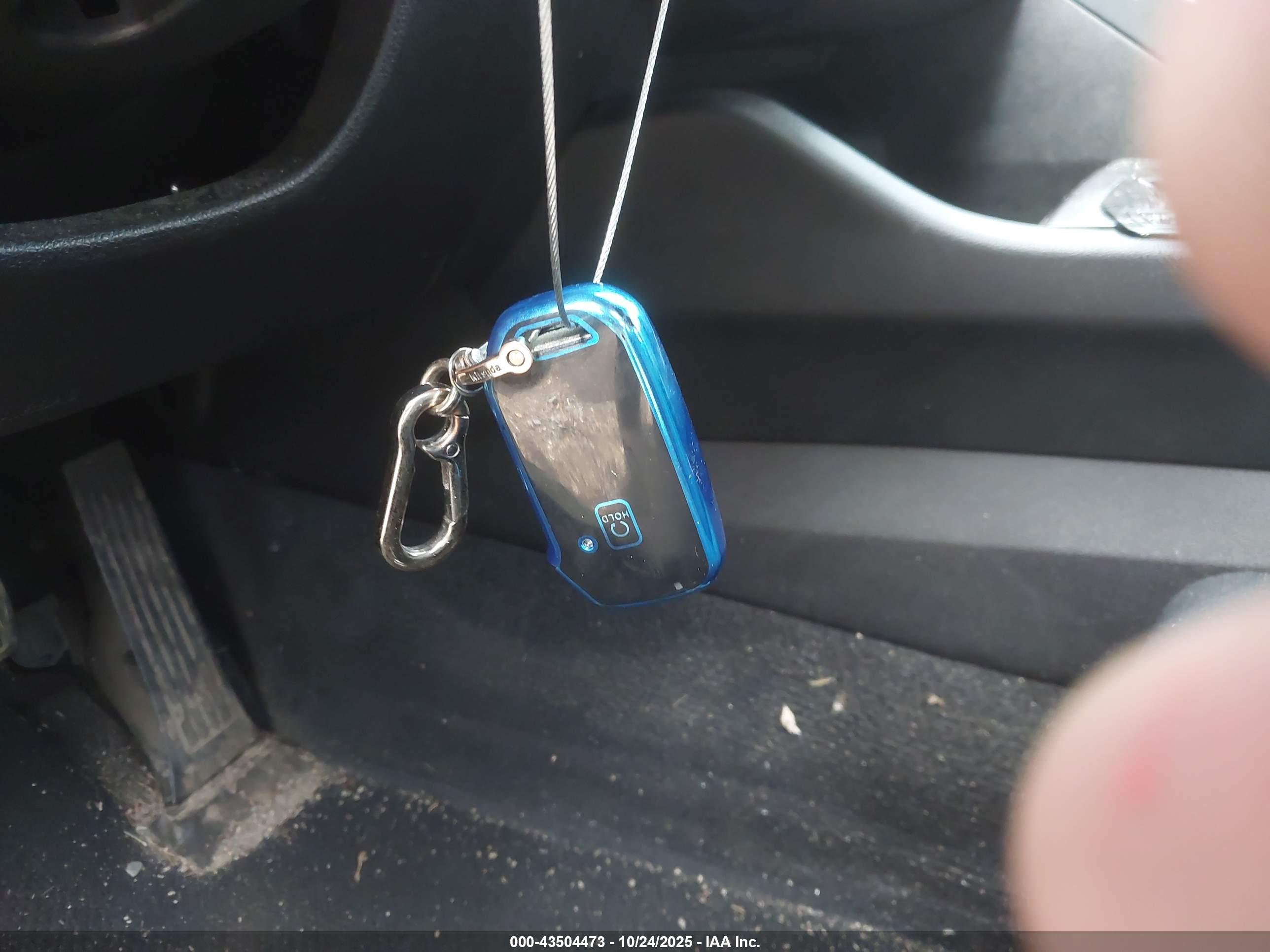 KIA K5 image 11