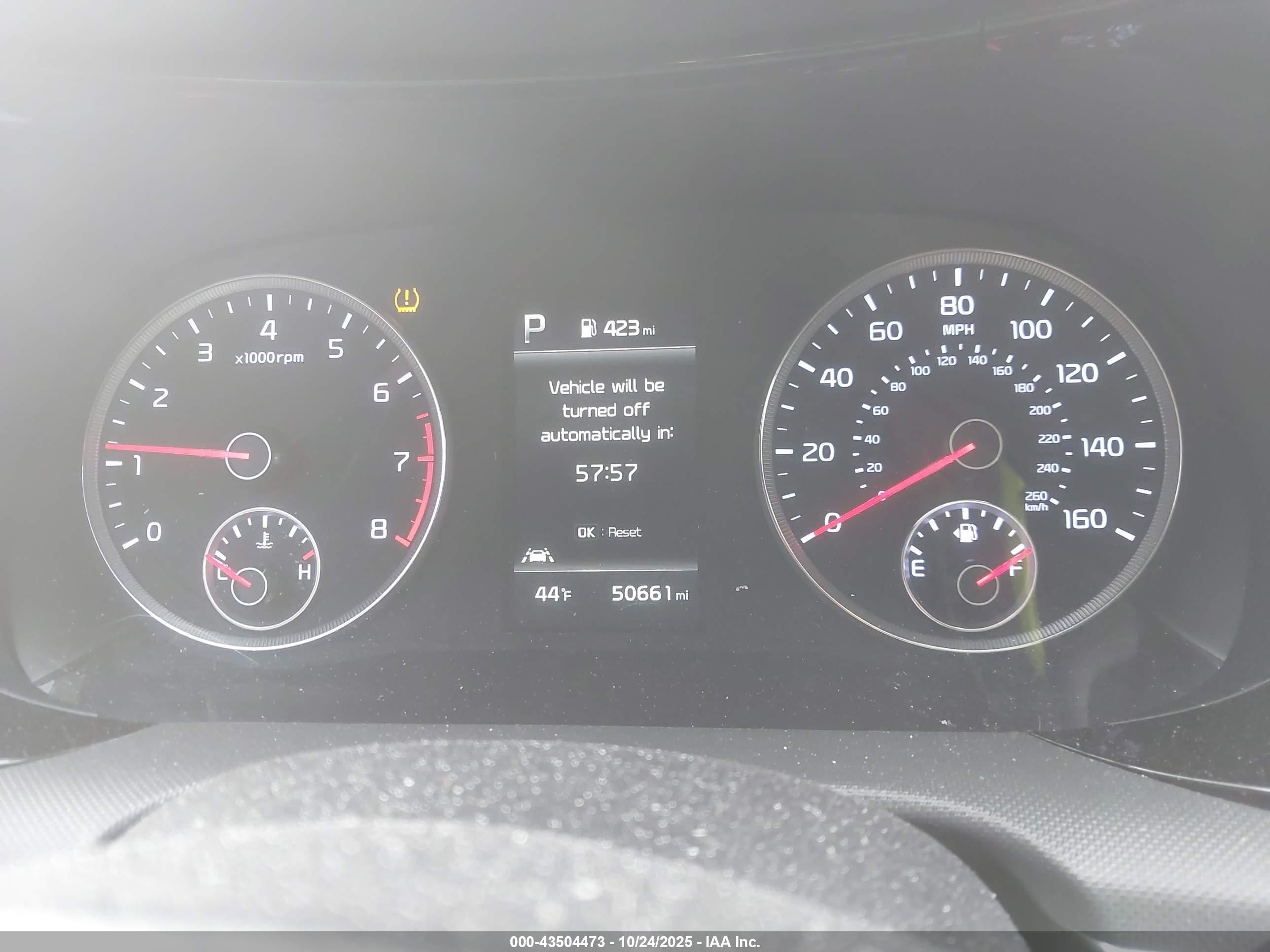 KIA K5 image 7