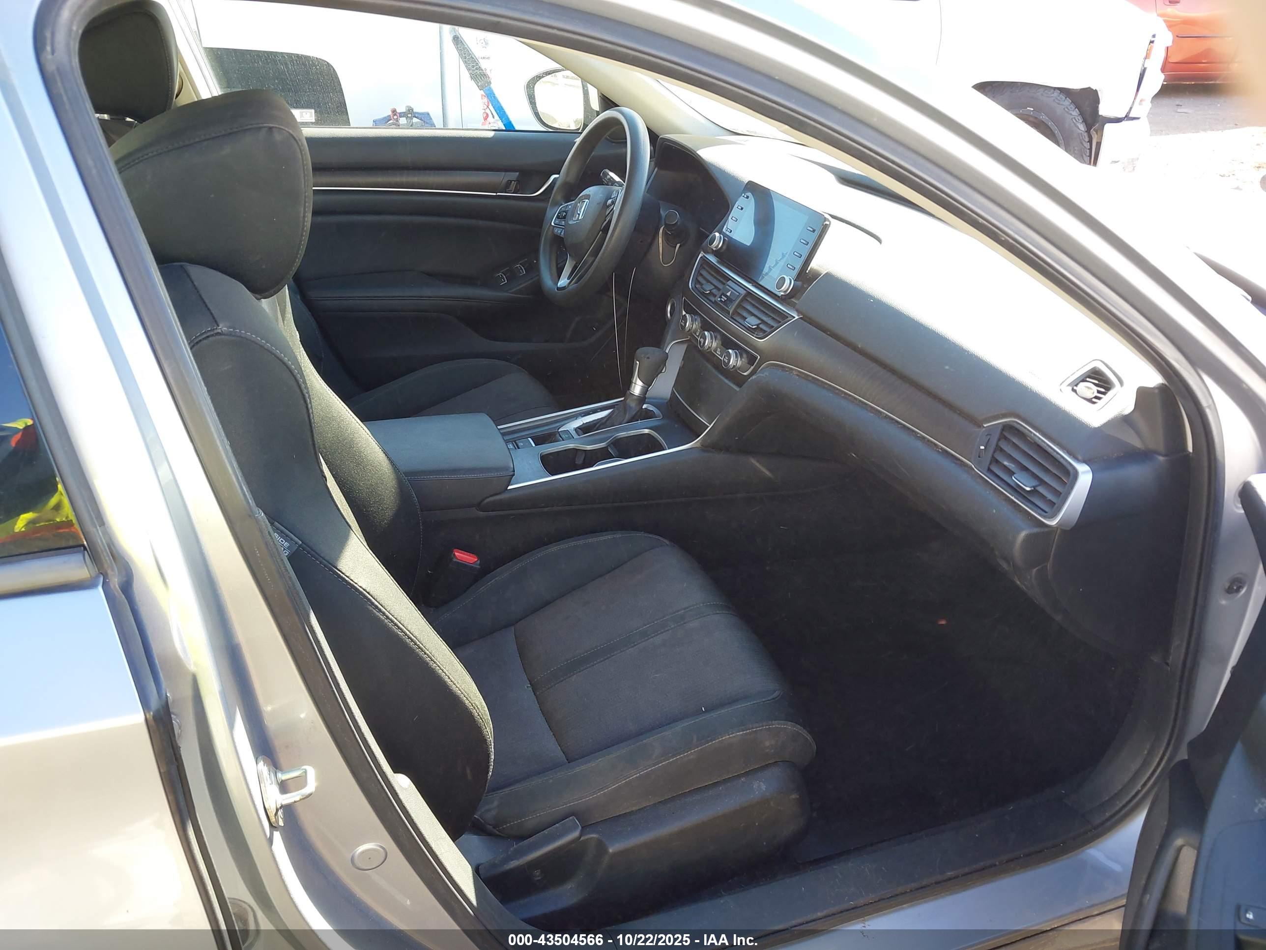 HONDA ACCORD image 5