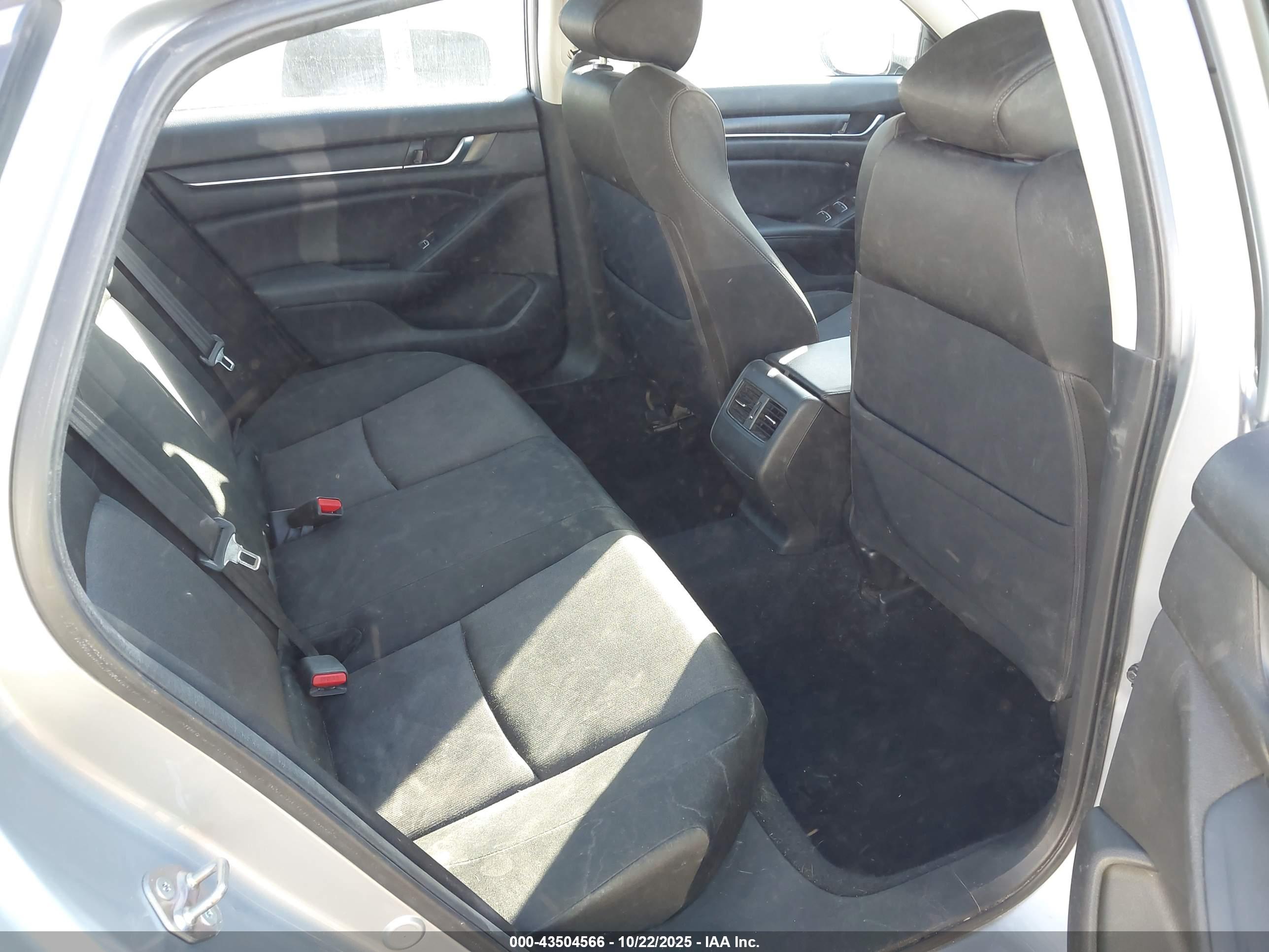 HONDA ACCORD image 8