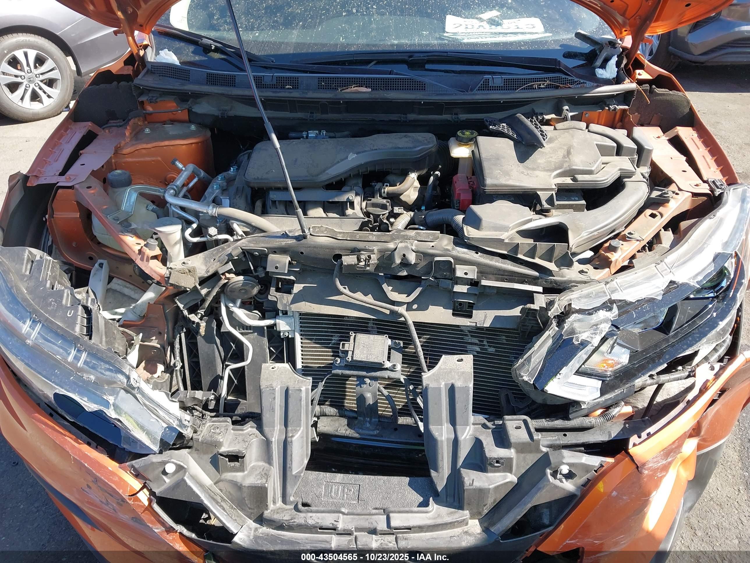 NISSAN ROGUE image 10