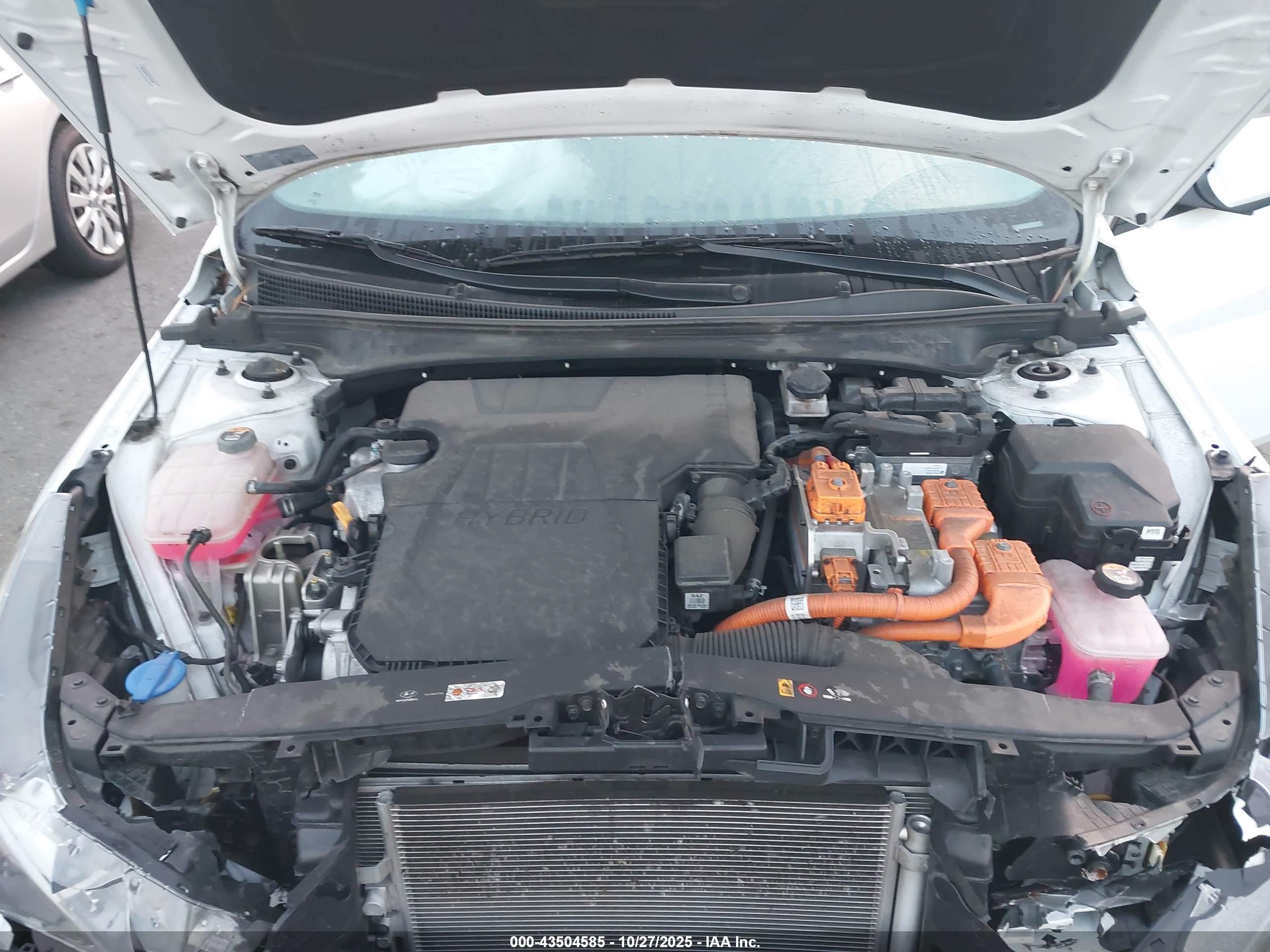 HYUNDAI ELANTRA image 10