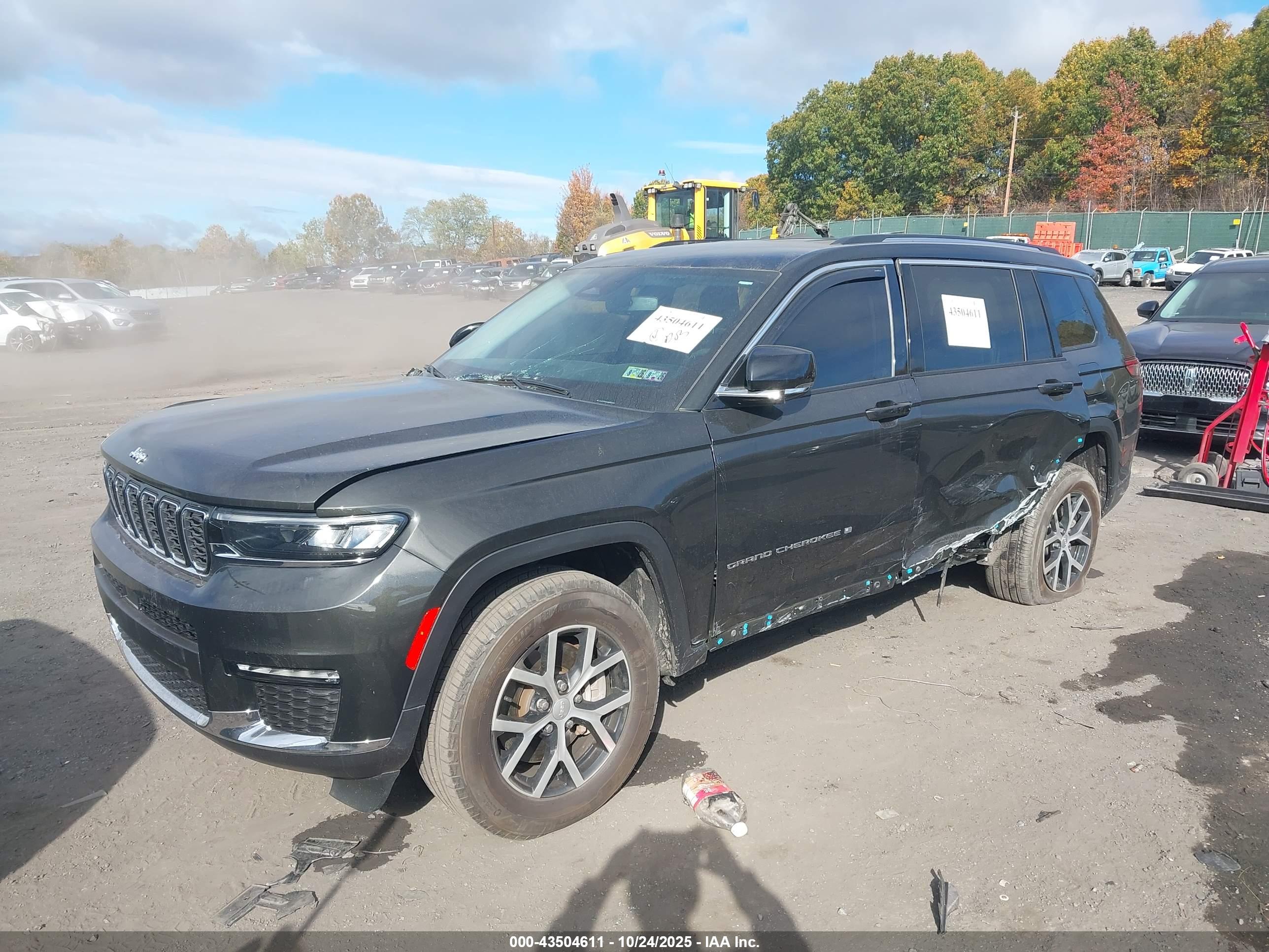 JEEP GRAND image 2