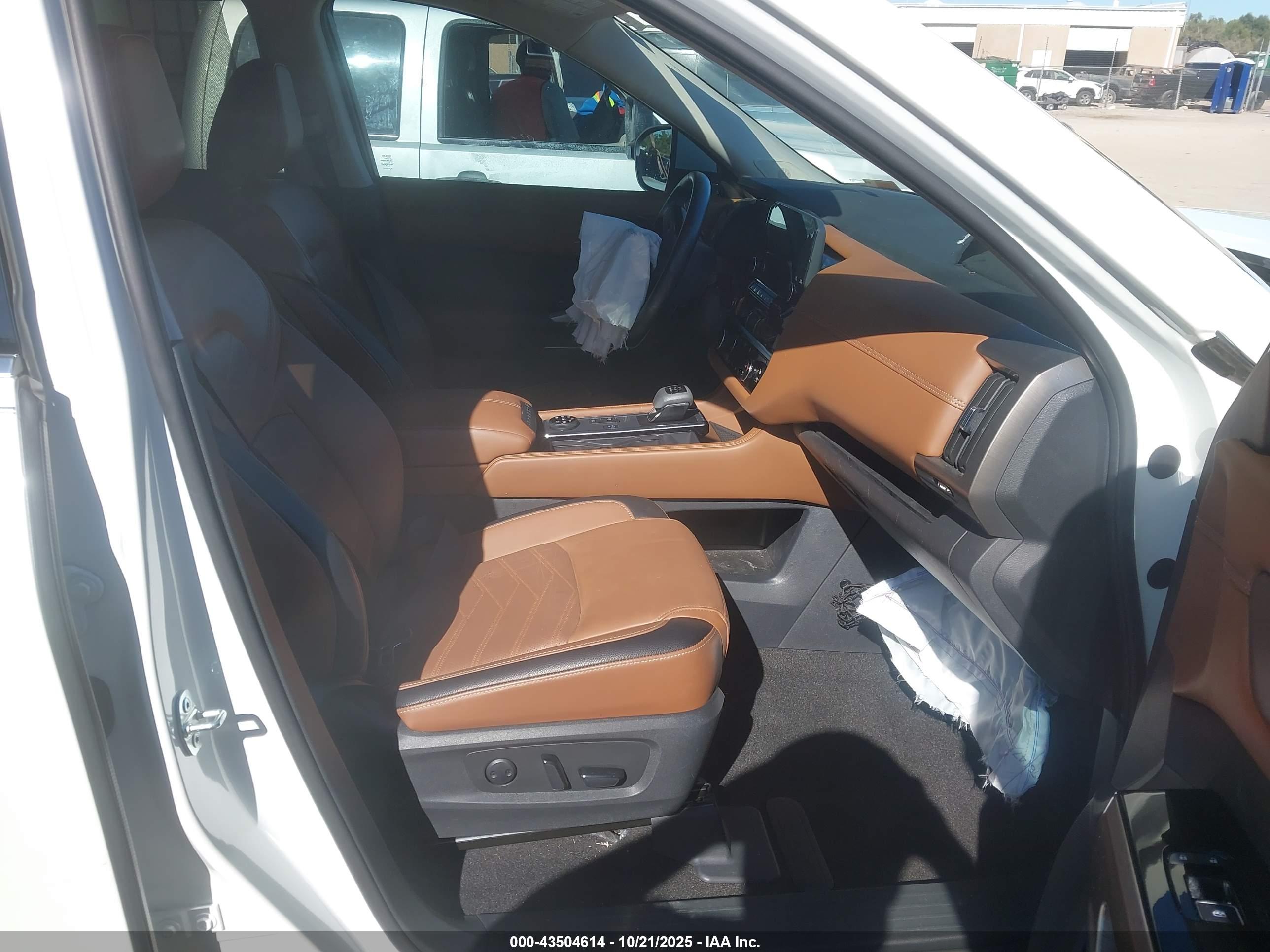NISSAN PATHFINDER image 5