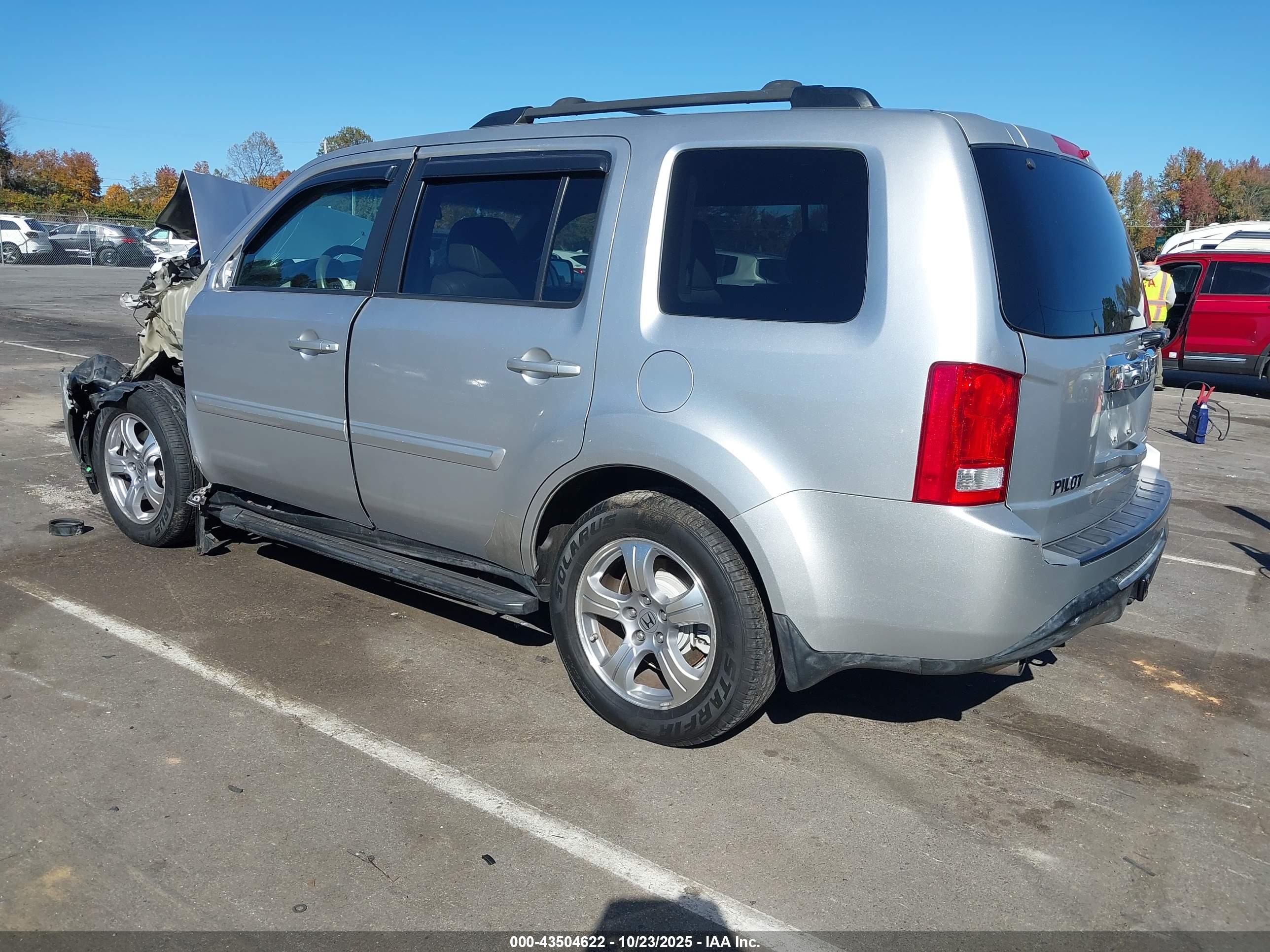 HONDA PILOT image 3