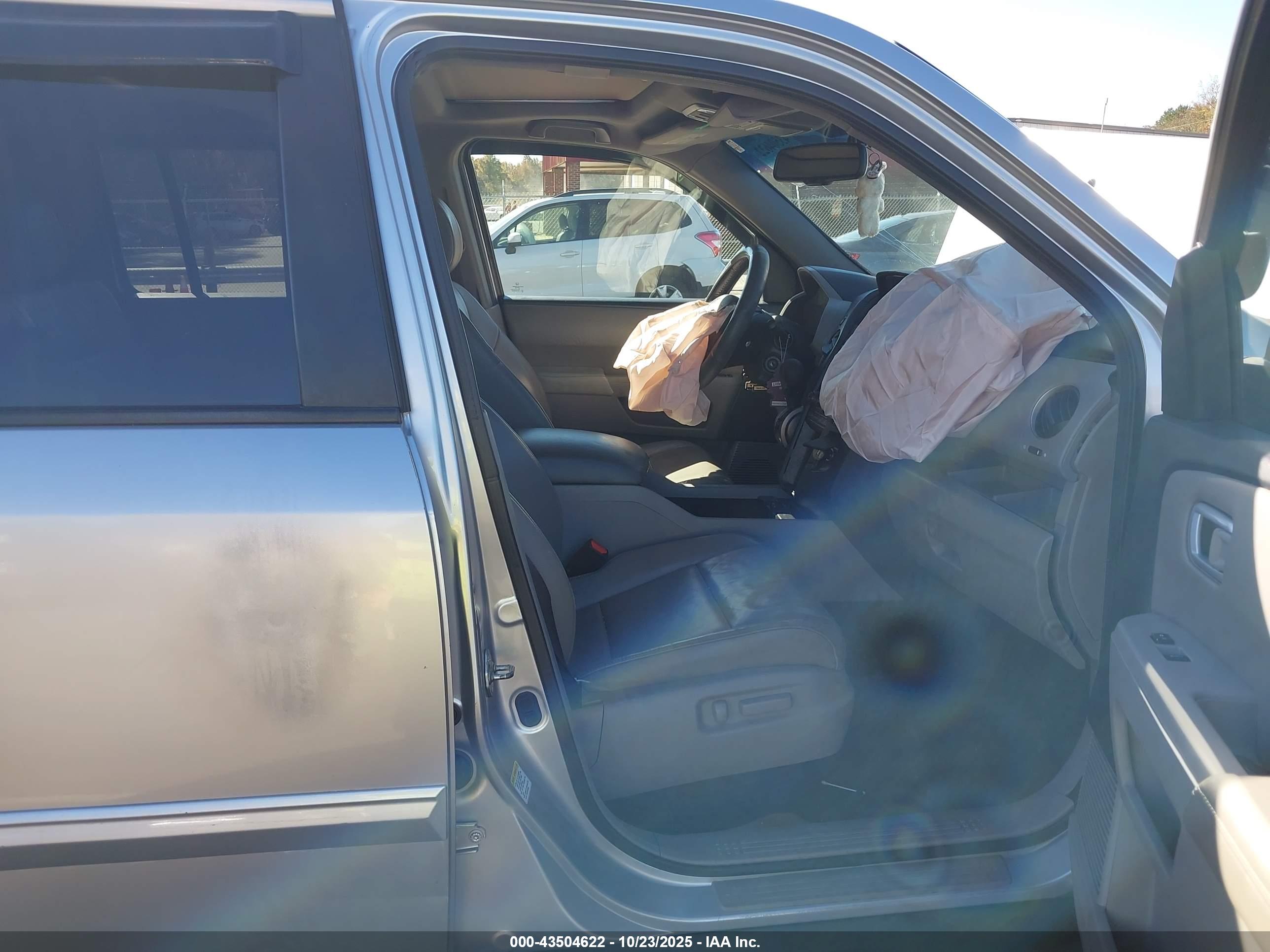 HONDA PILOT image 5