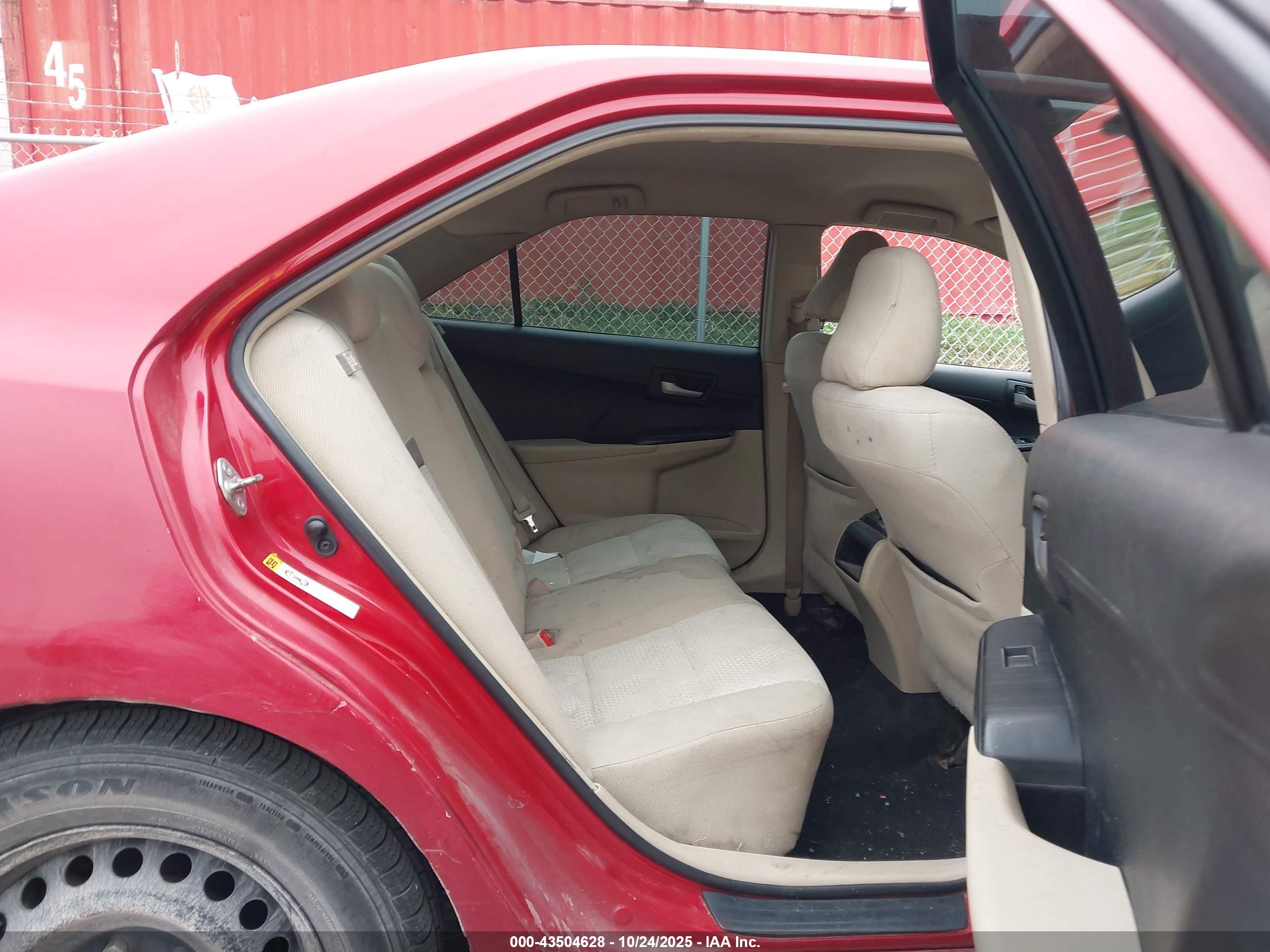 TOYOTA CAMRY image 8