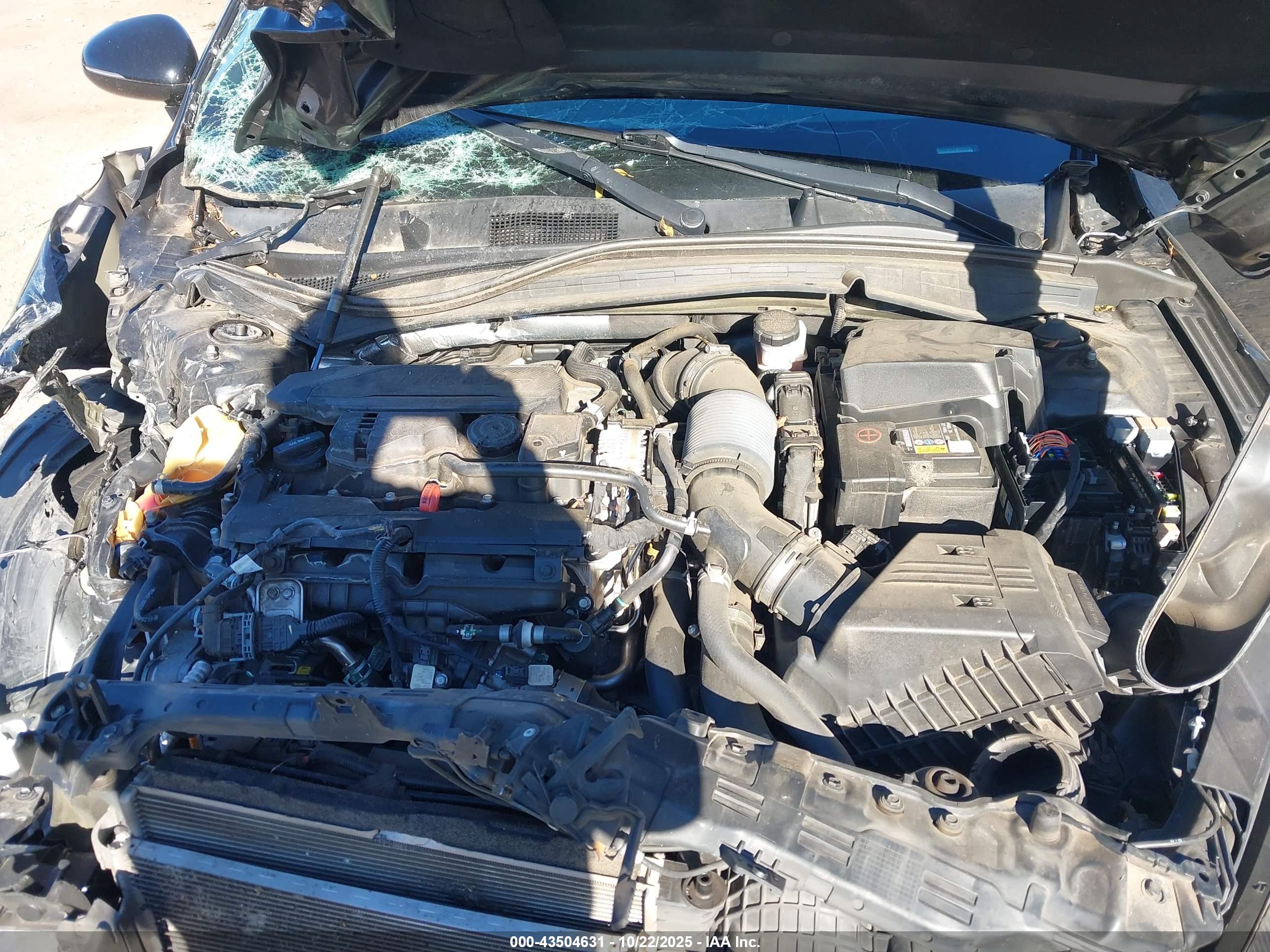 KIA K5 image 10