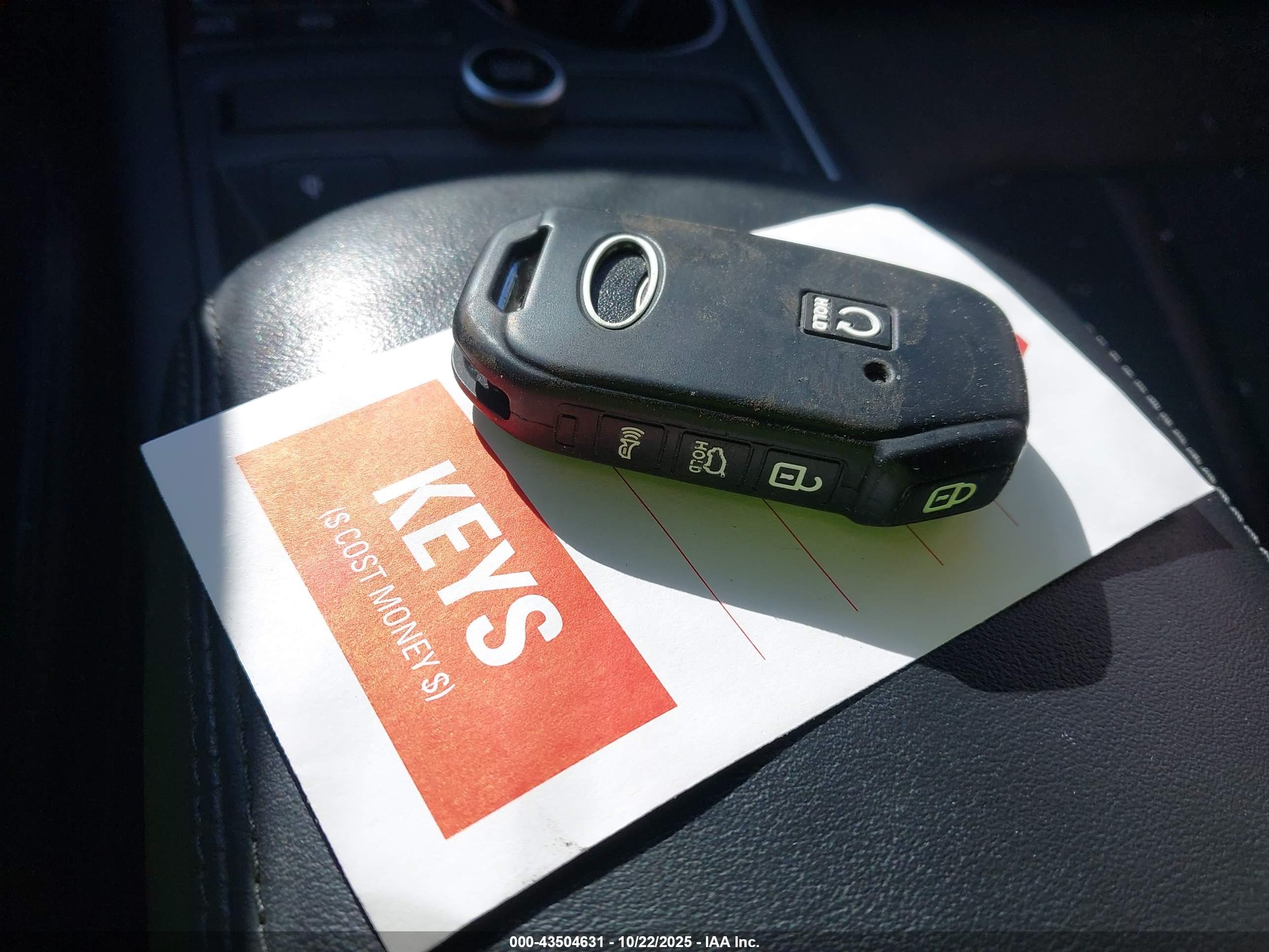 KIA K5 image 11