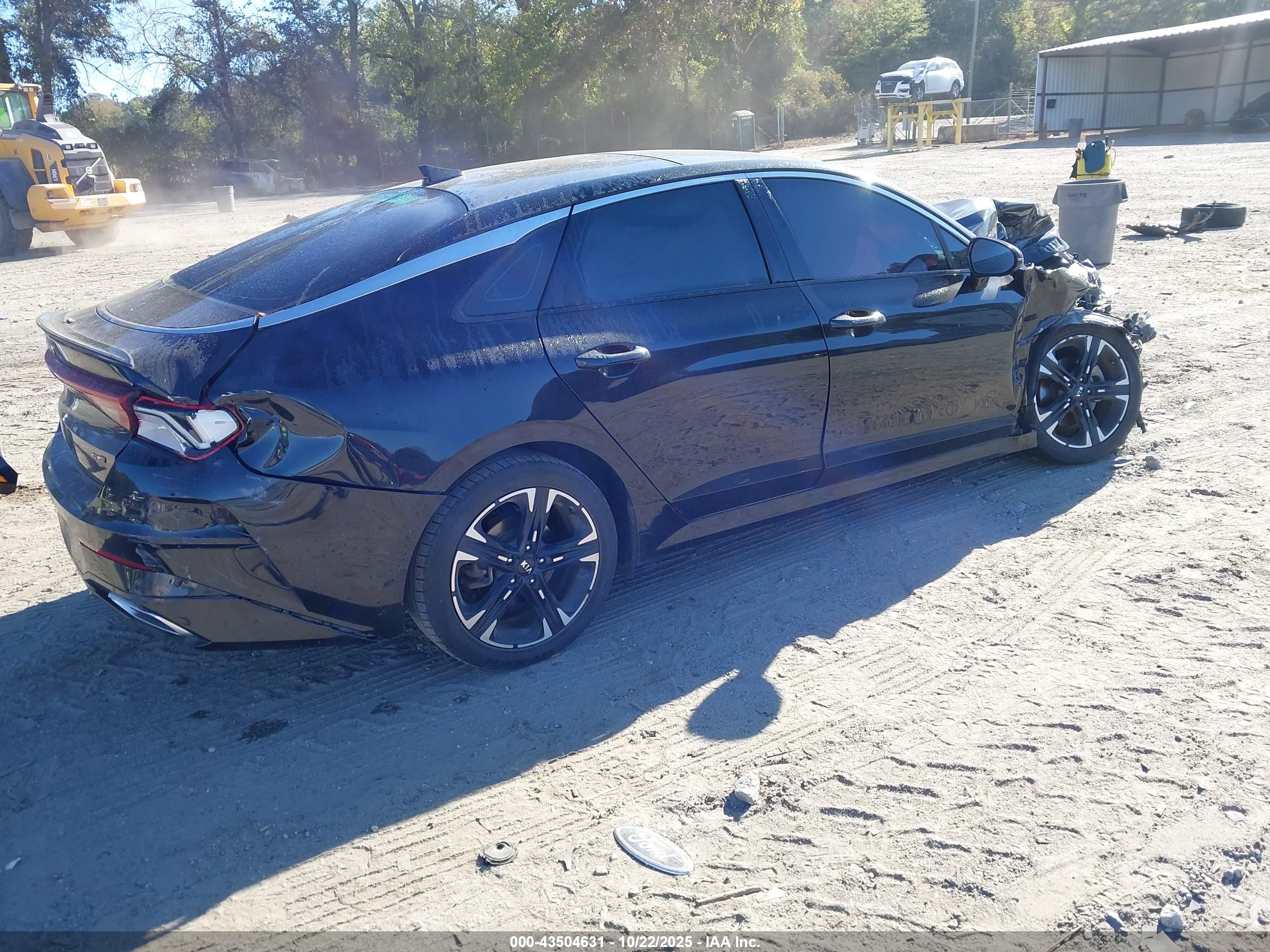 KIA K5 image 4