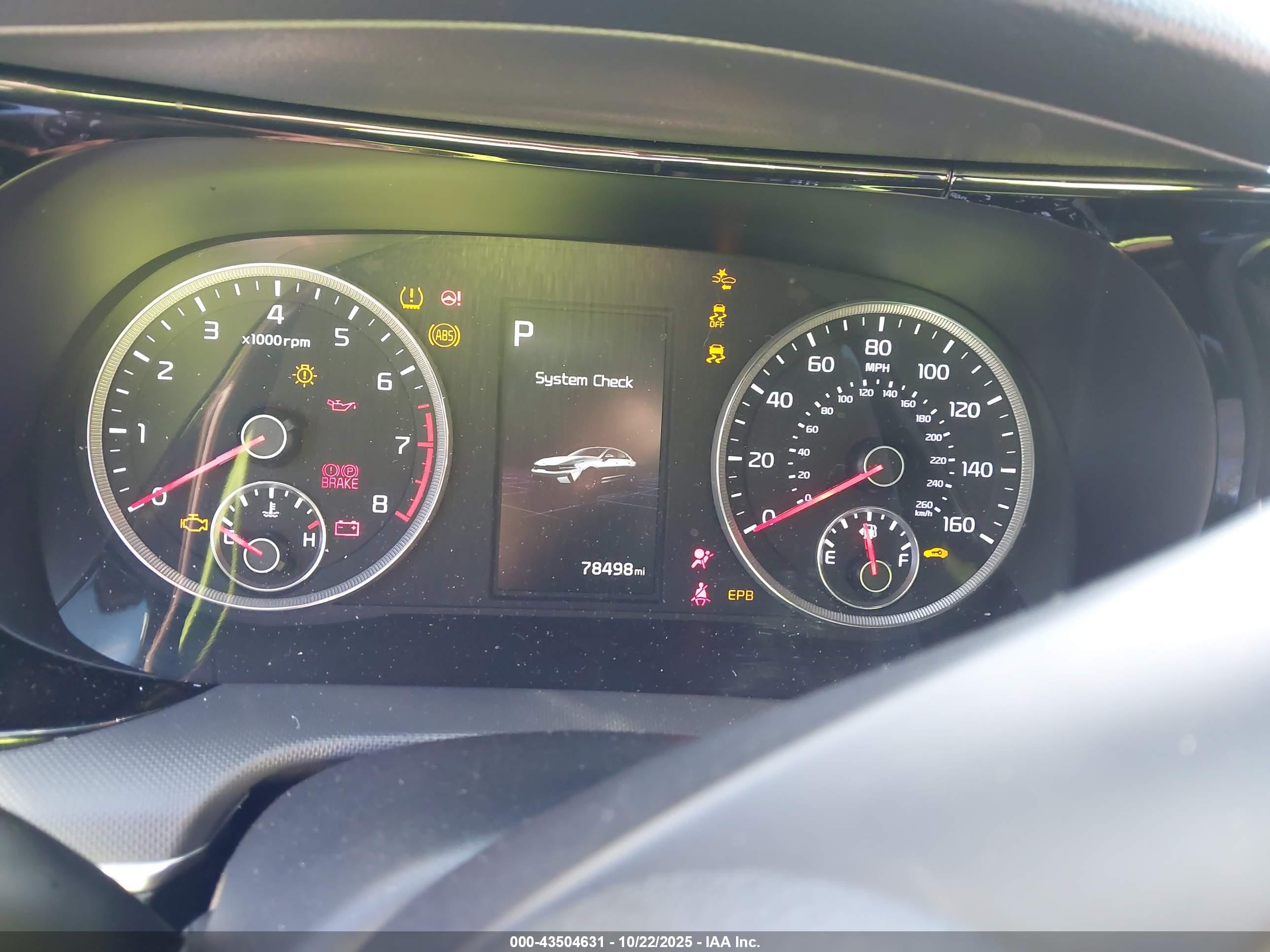 KIA K5 image 7