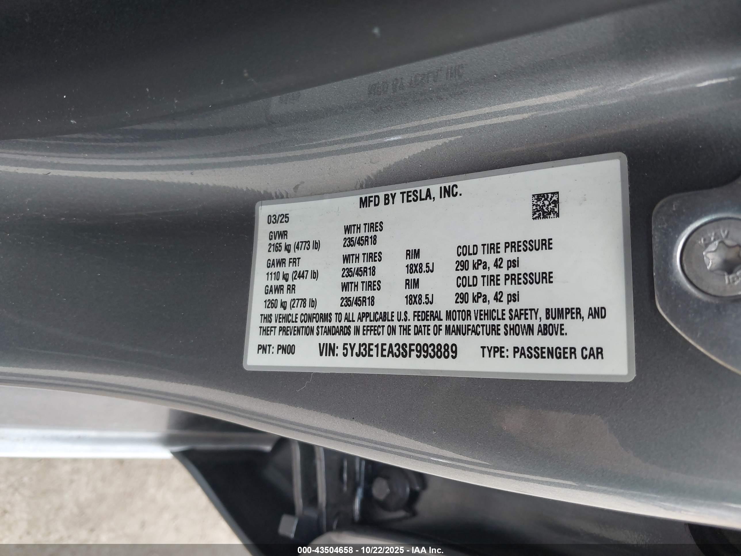 TESLA MODEL image 9