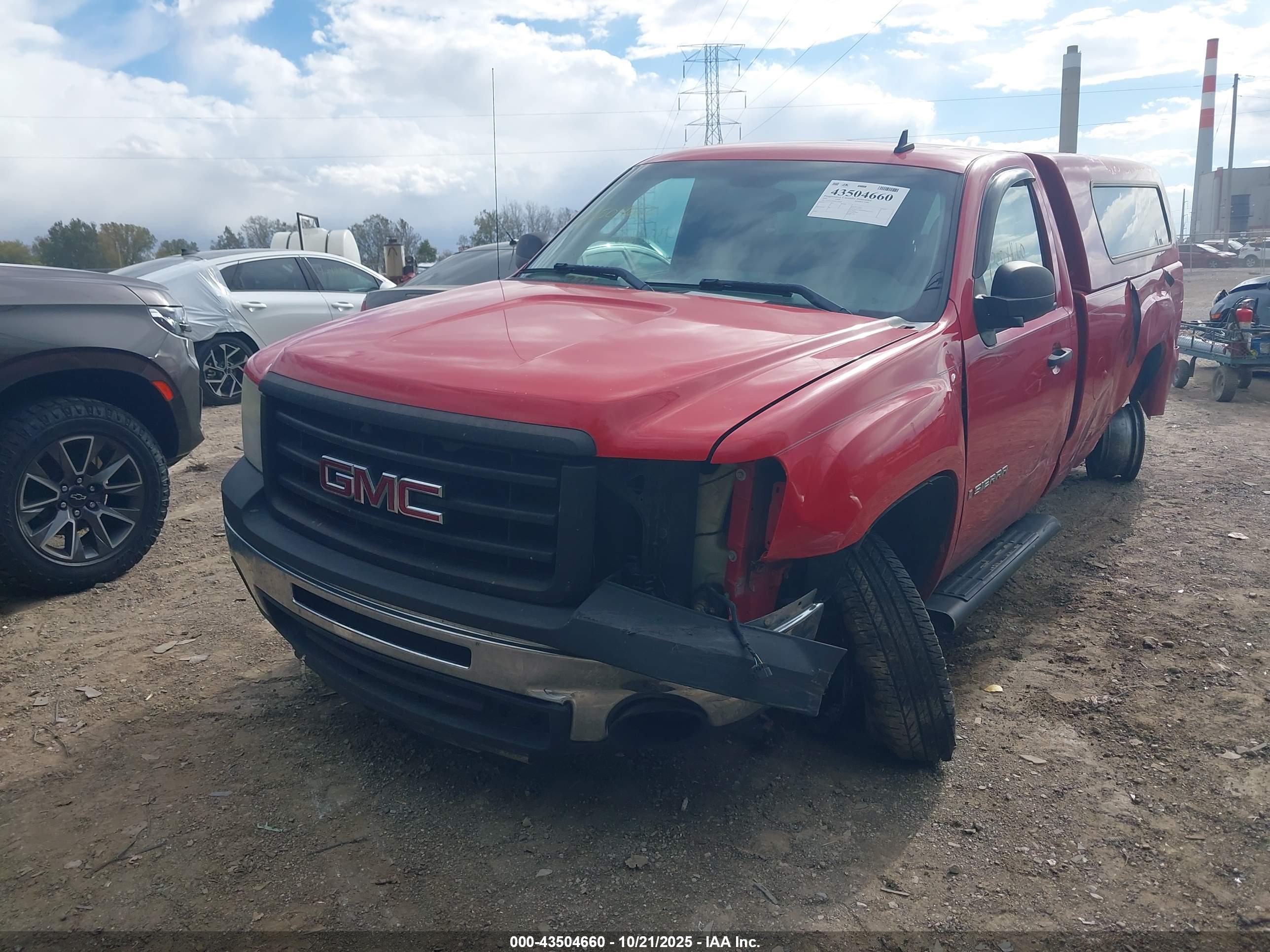 GMC SIERRA image 2