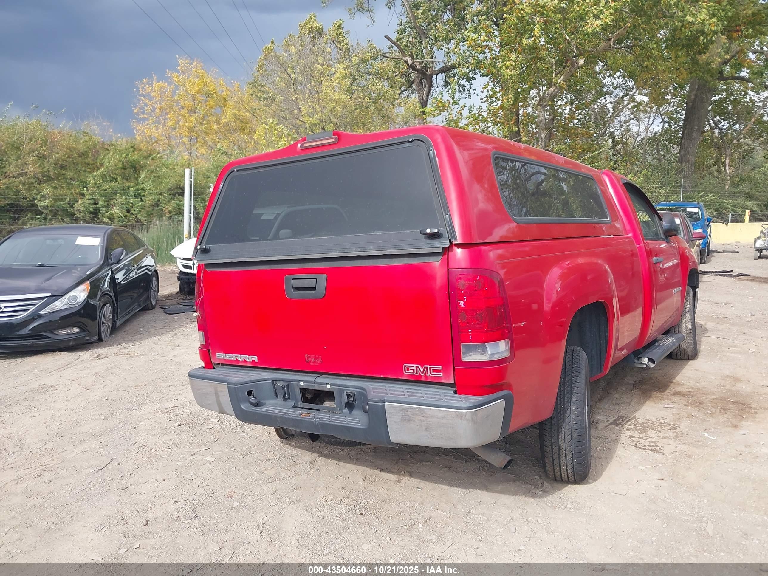 GMC SIERRA image 4